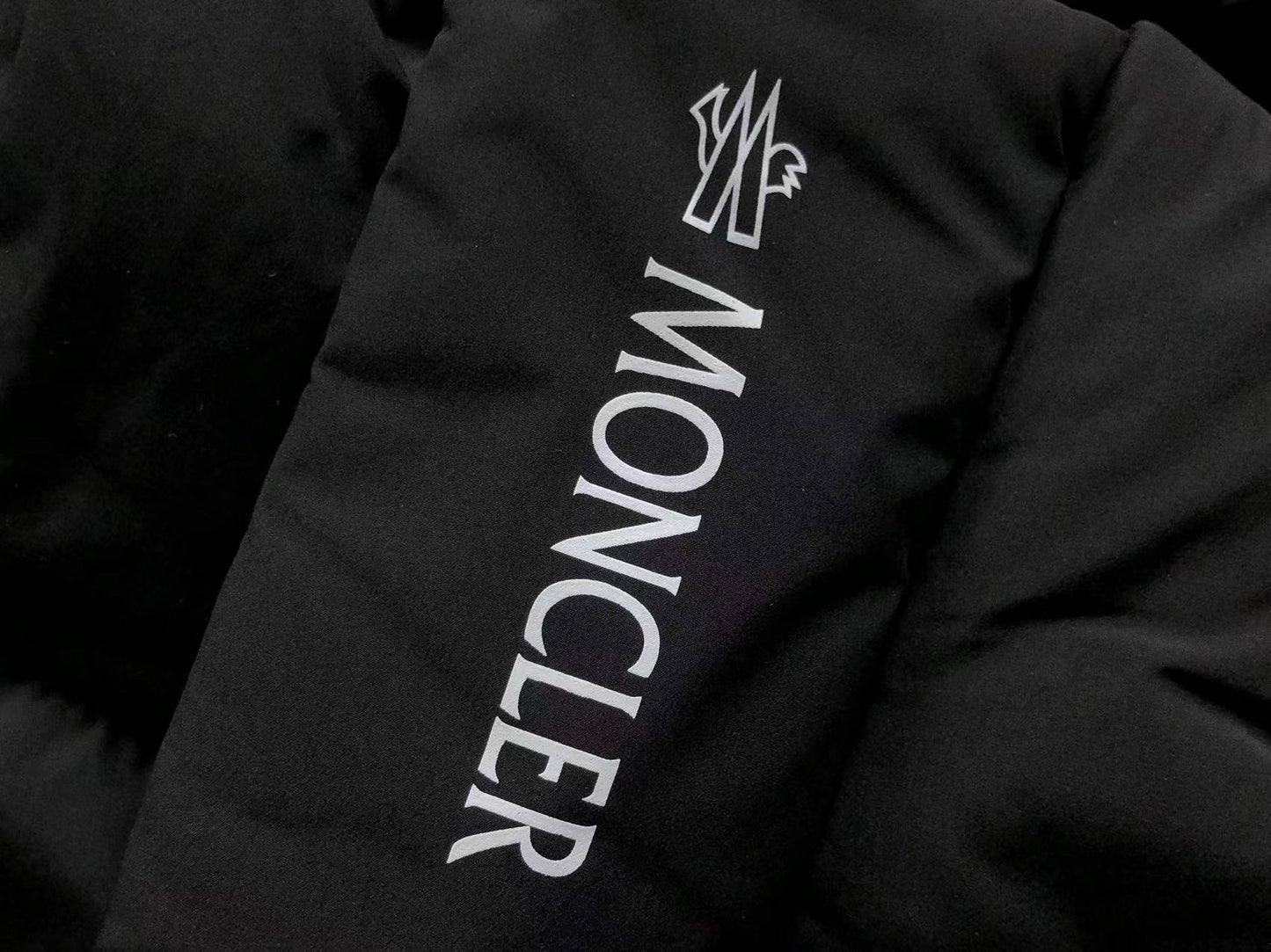 Moncler Technical Down Jacket - (BLACK)