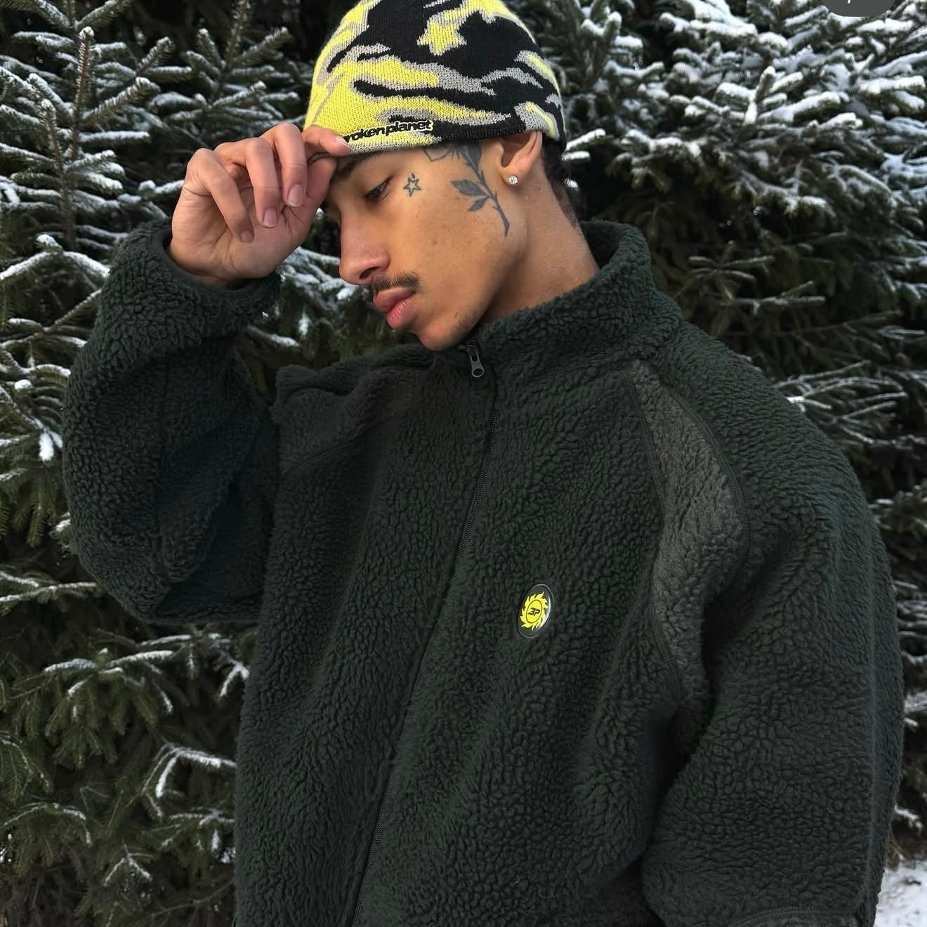 Broken Planet Shooting Stars Beanie - (YELLOW)