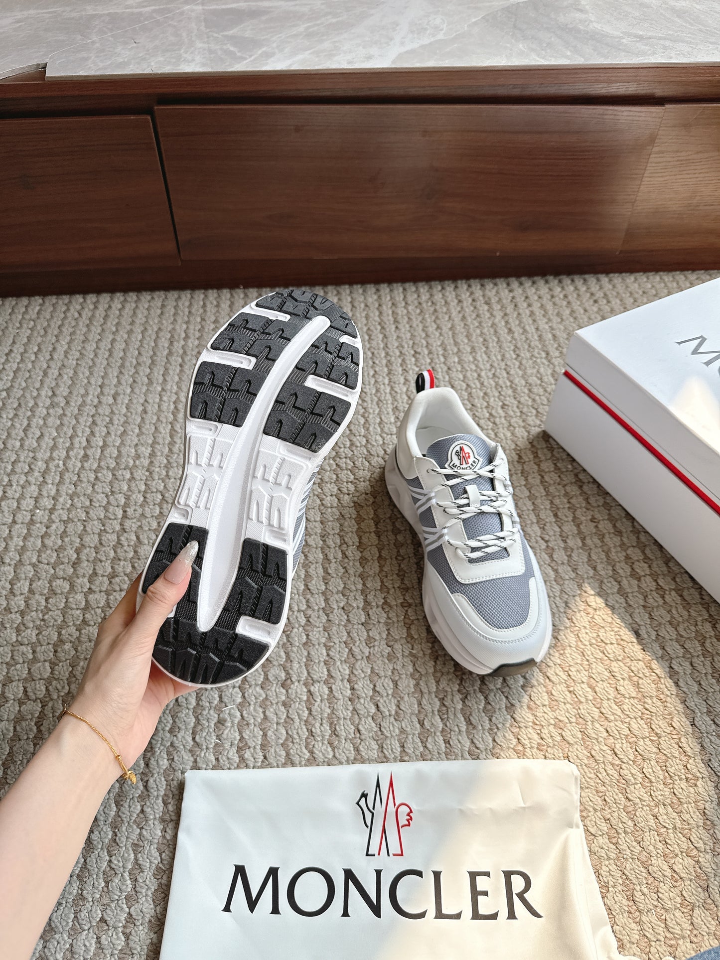 Moncler Trevor Scarpa Grey