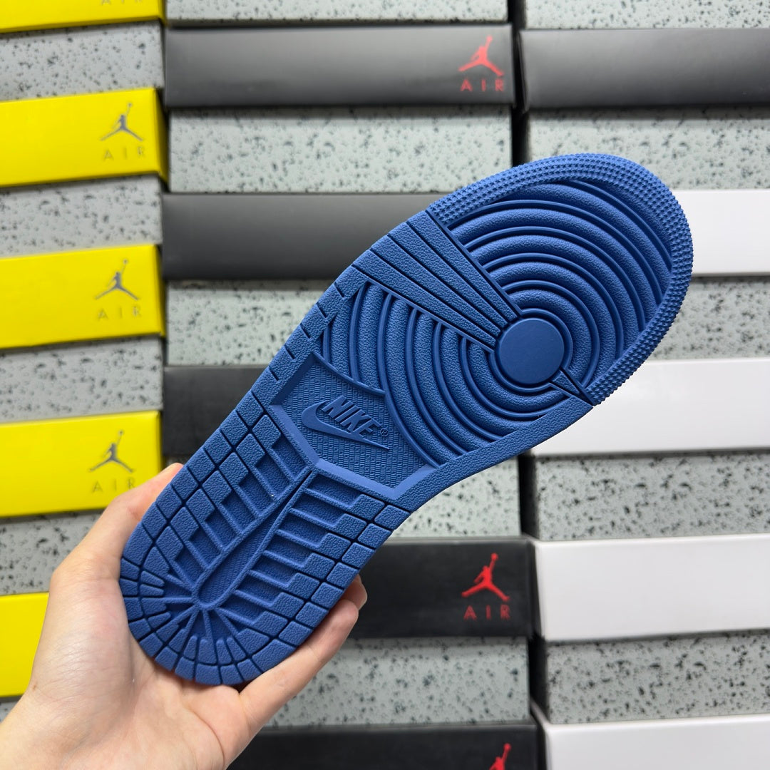 Jordan 1 Air Low Travis Scott X Fragment
