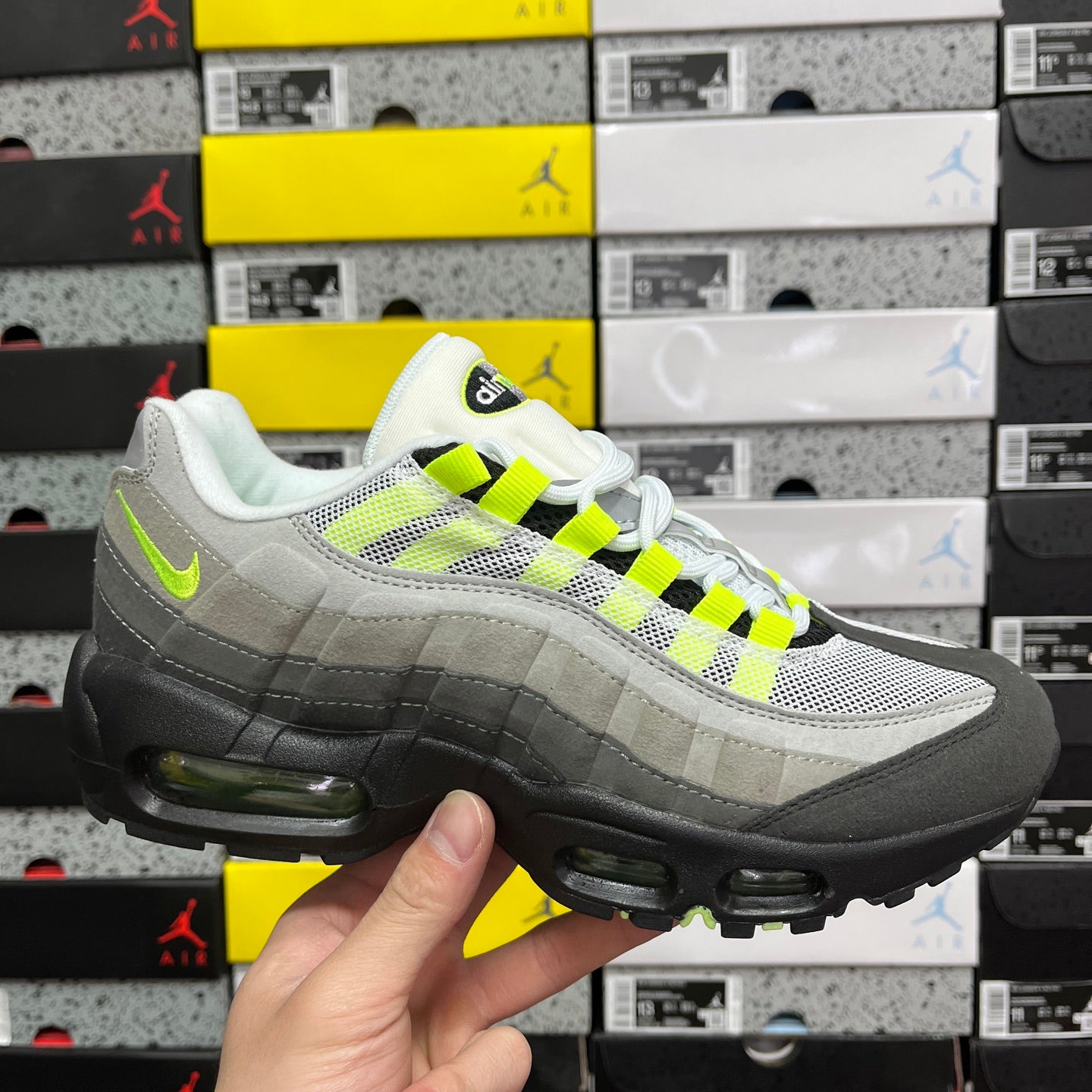 Nike Air Max 95 Essential Triple Anthracite Volt