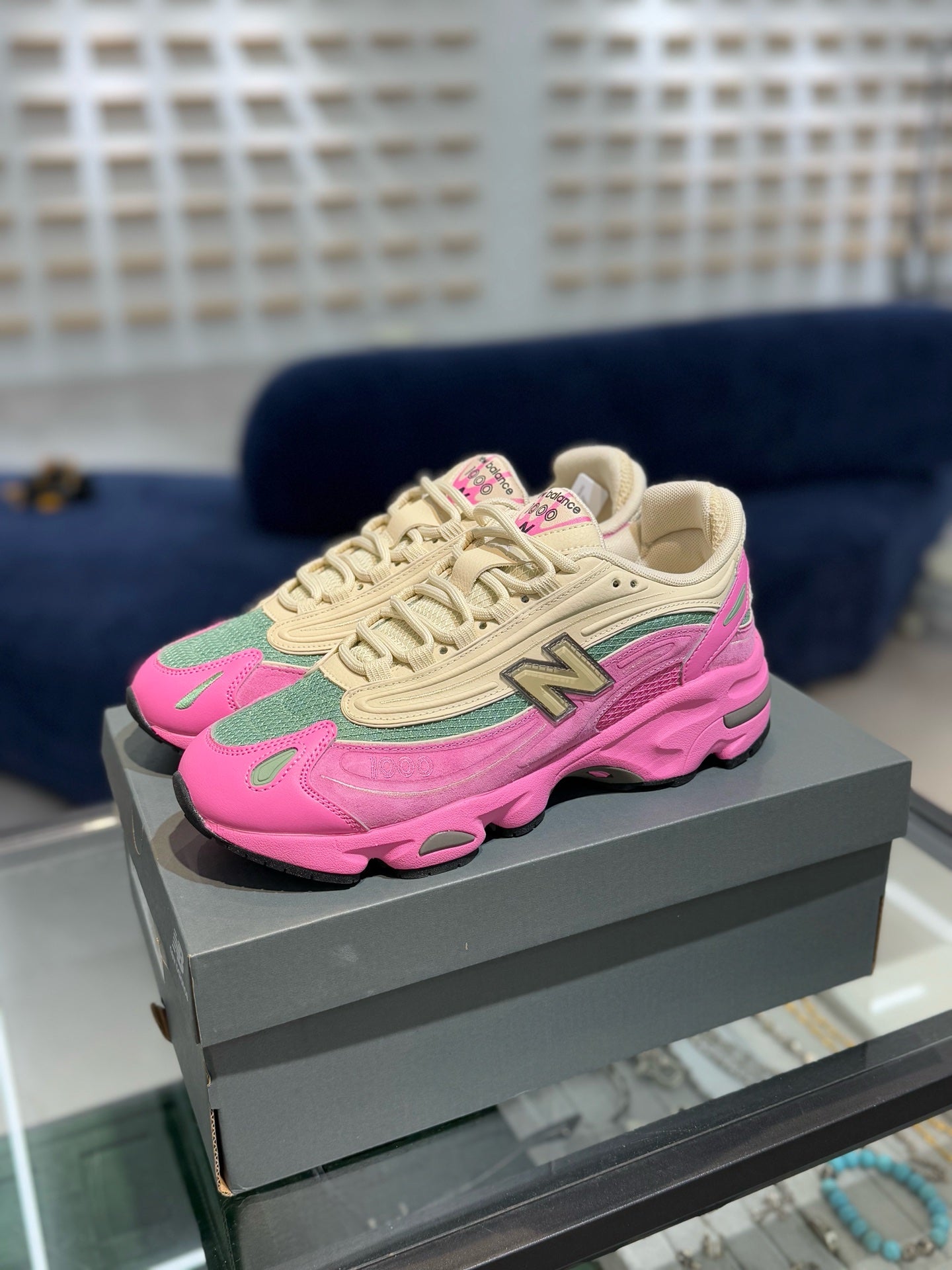 New Balance 1000 - (REAL PINK)