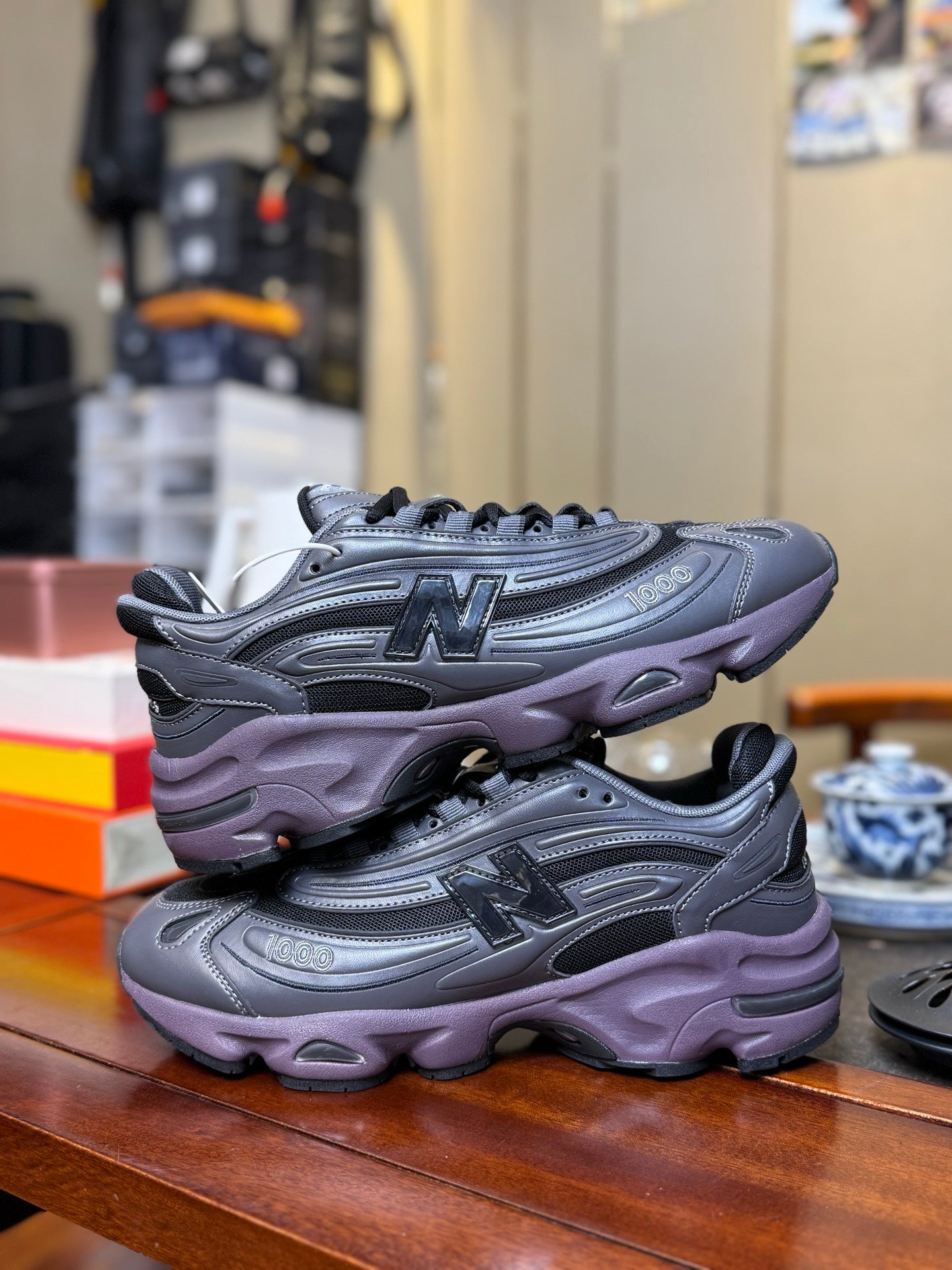 New Balance 1000 - (MAGNET PLUM BROWN)