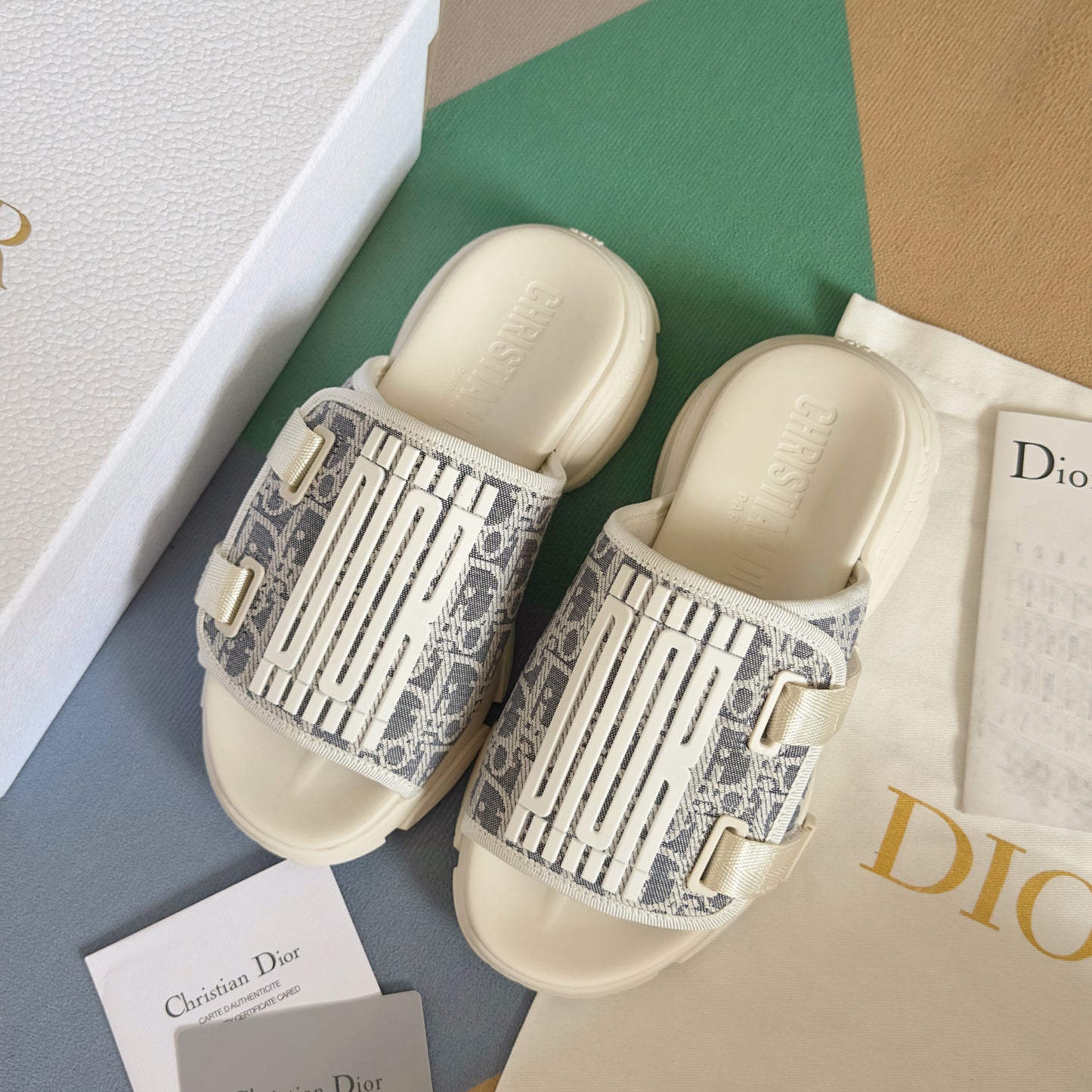 Dior D-Wander Slide White