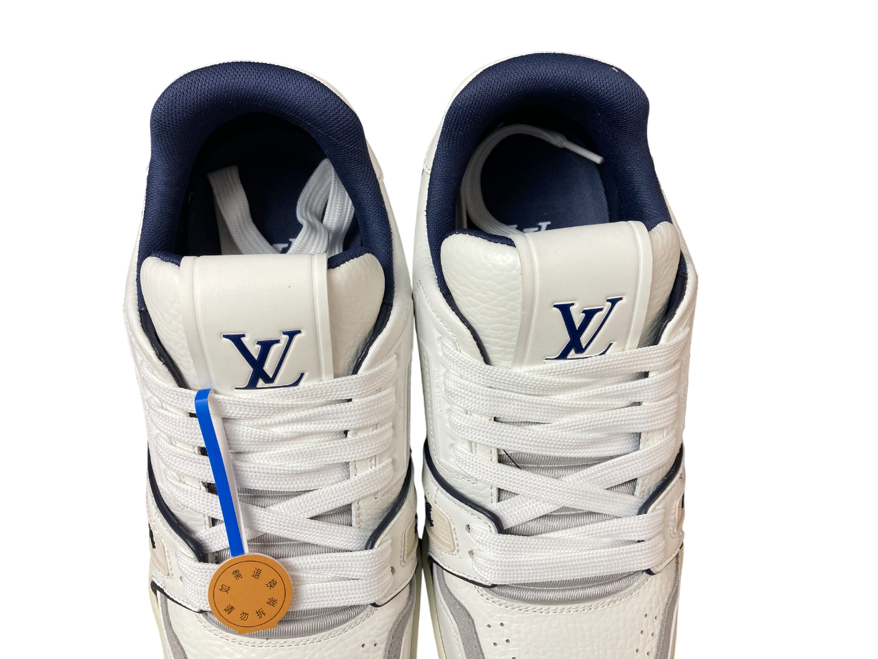 LV Trainer Signature Monogram - (WHITE/NAVY)