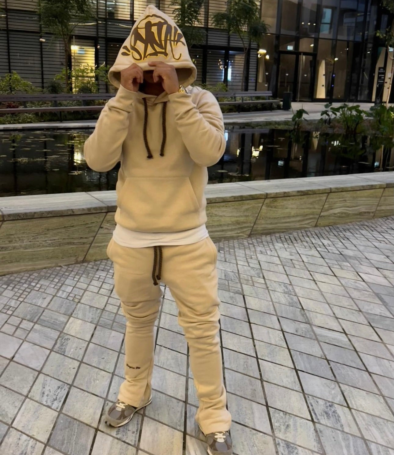 Syna World Tracksuit - (CREAM) EXCLUSIVITY 21DRIPZZ