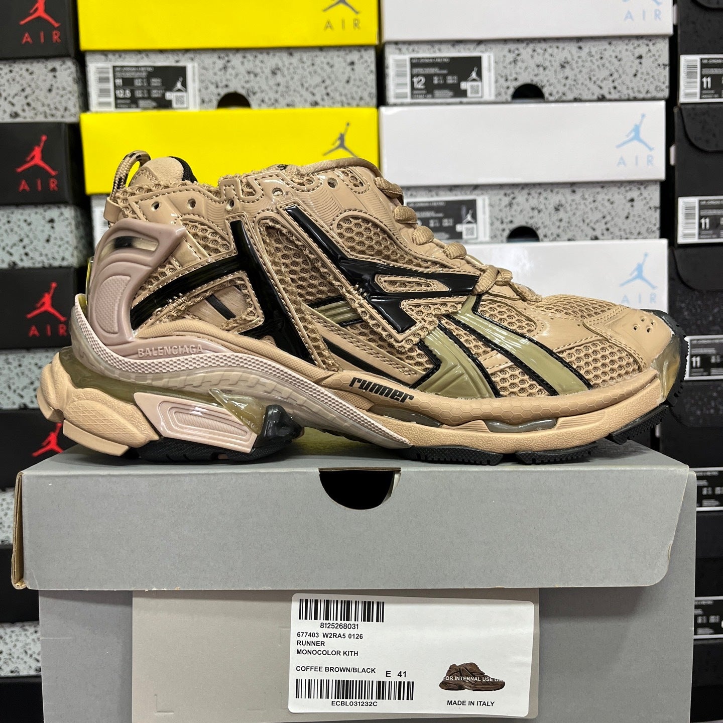 Balenciaga Runner 7.0 - (CREAM BLACK)