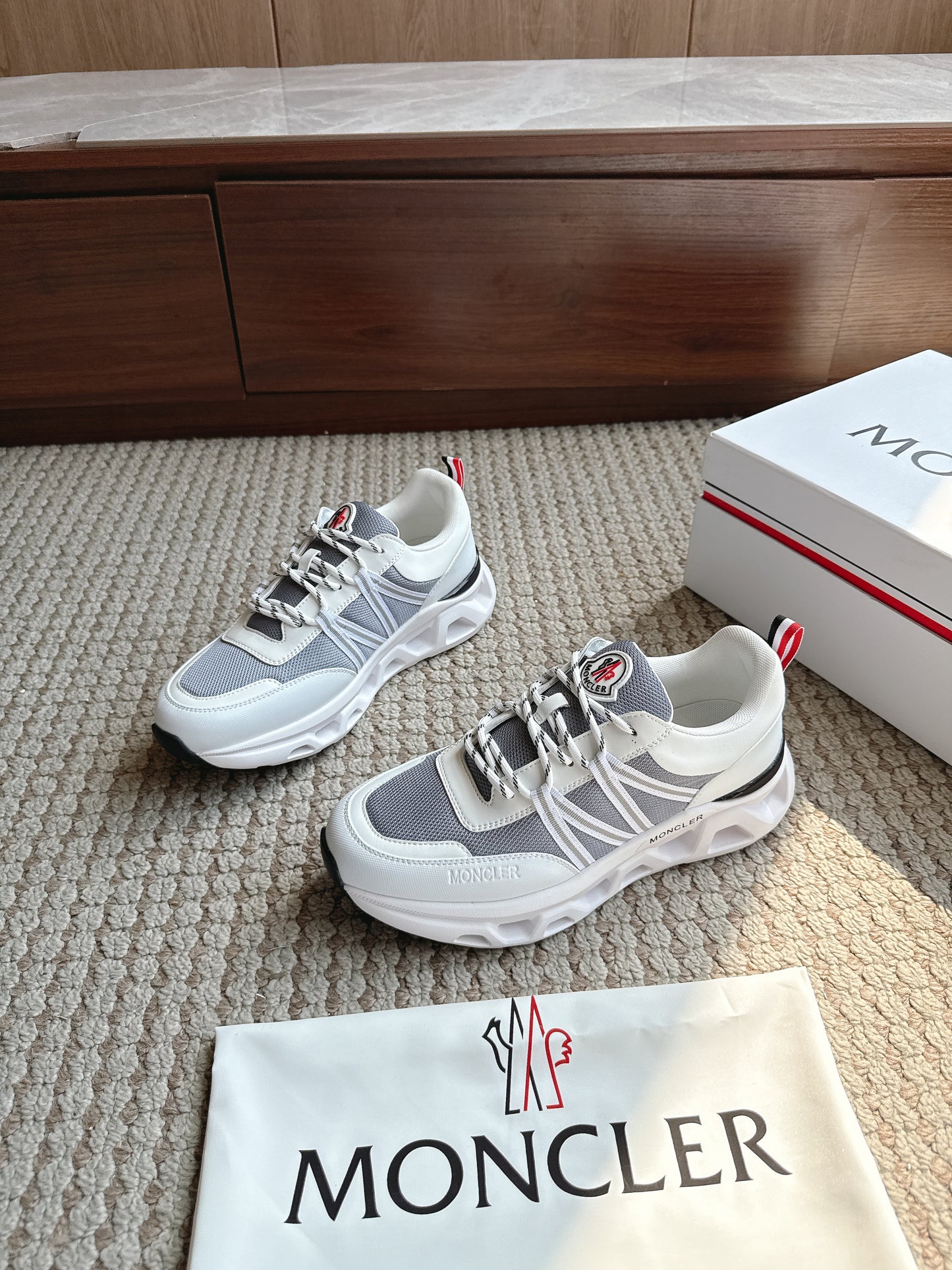 Moncler Trevor Scarpa Grey