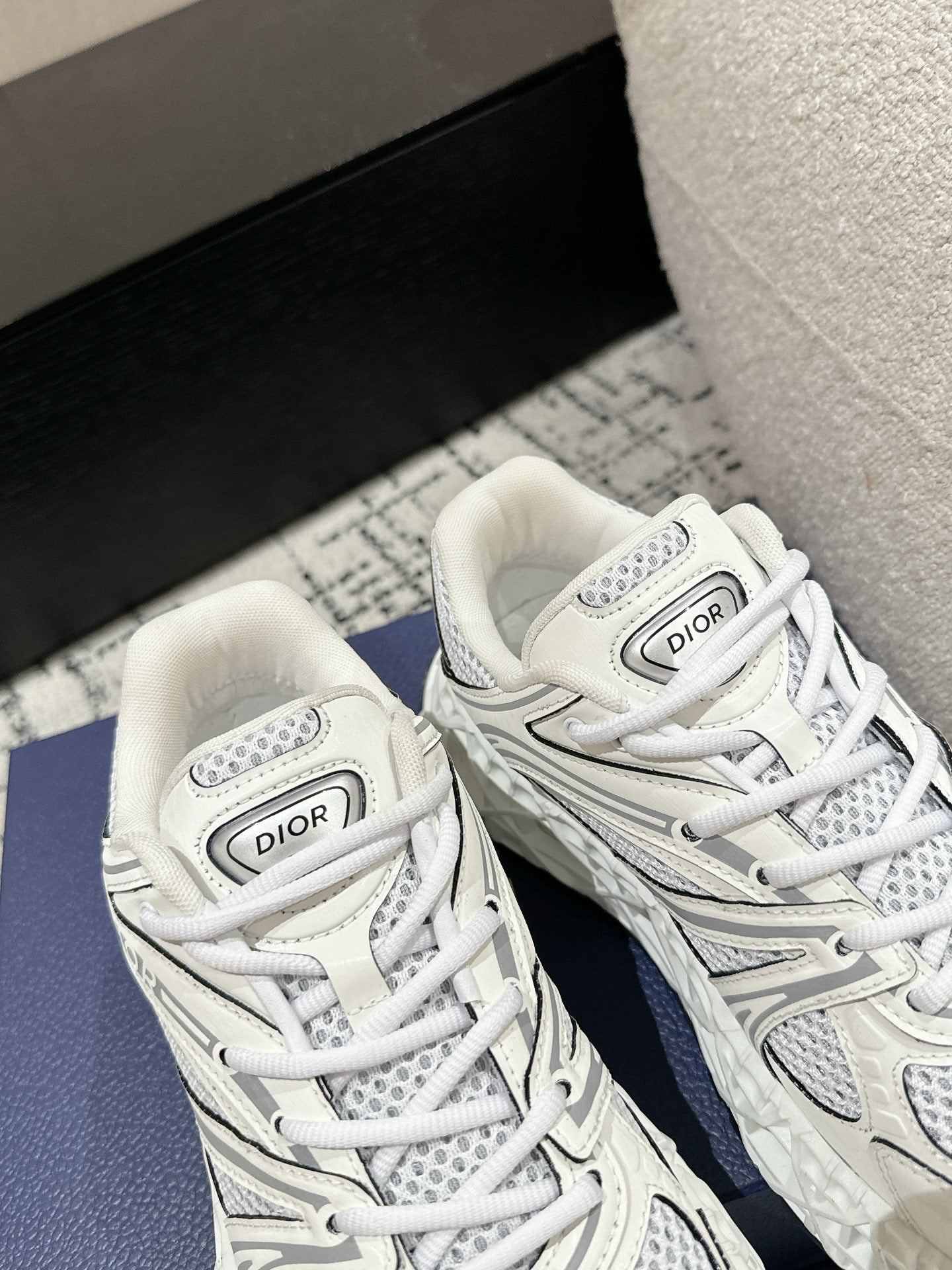 Dior B35 White Cream