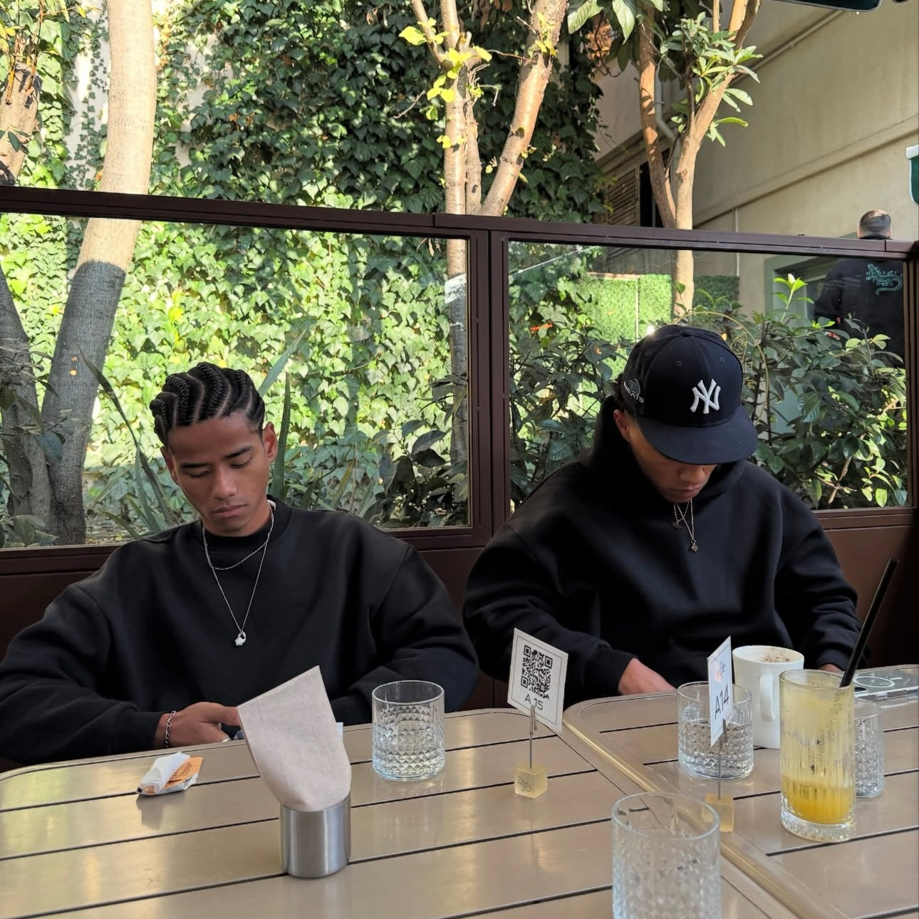 Sweats Collective Cozy Jogging - (BLACK)