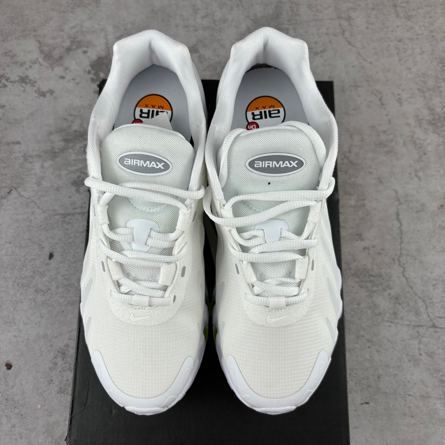 Nike Air Max DN8 Light Cream
