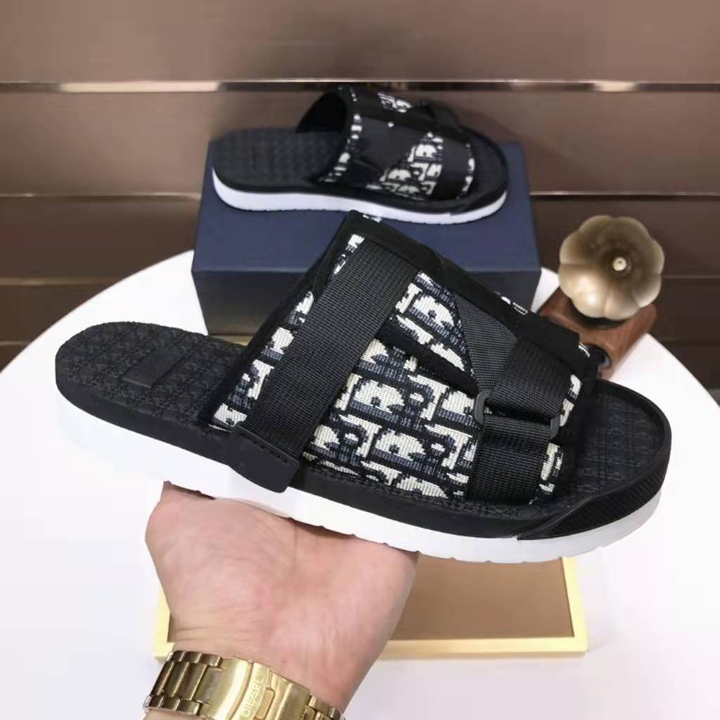 Alpha Slide Black White