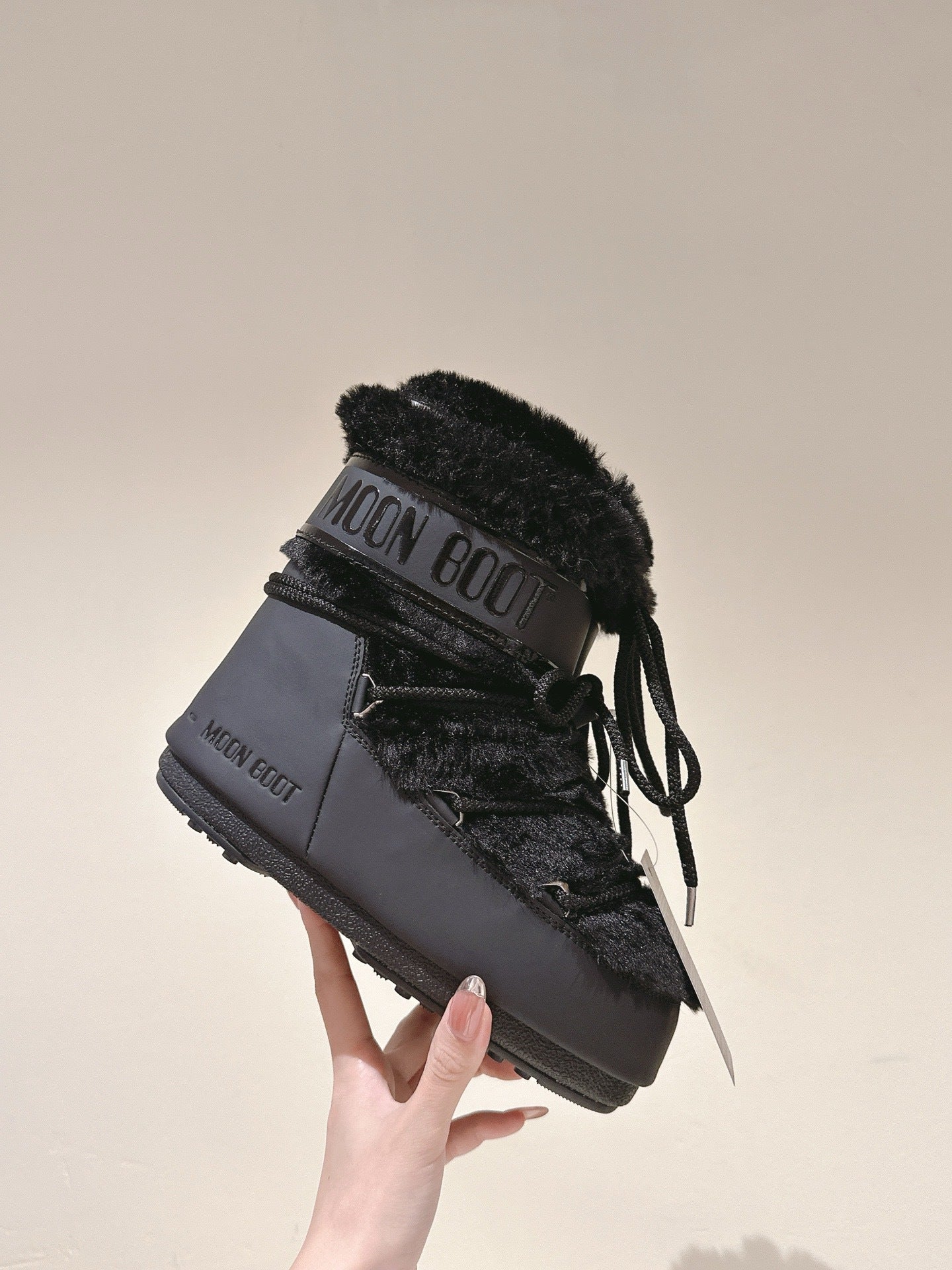 Moon Boot Icon Low Black Faux-Fur