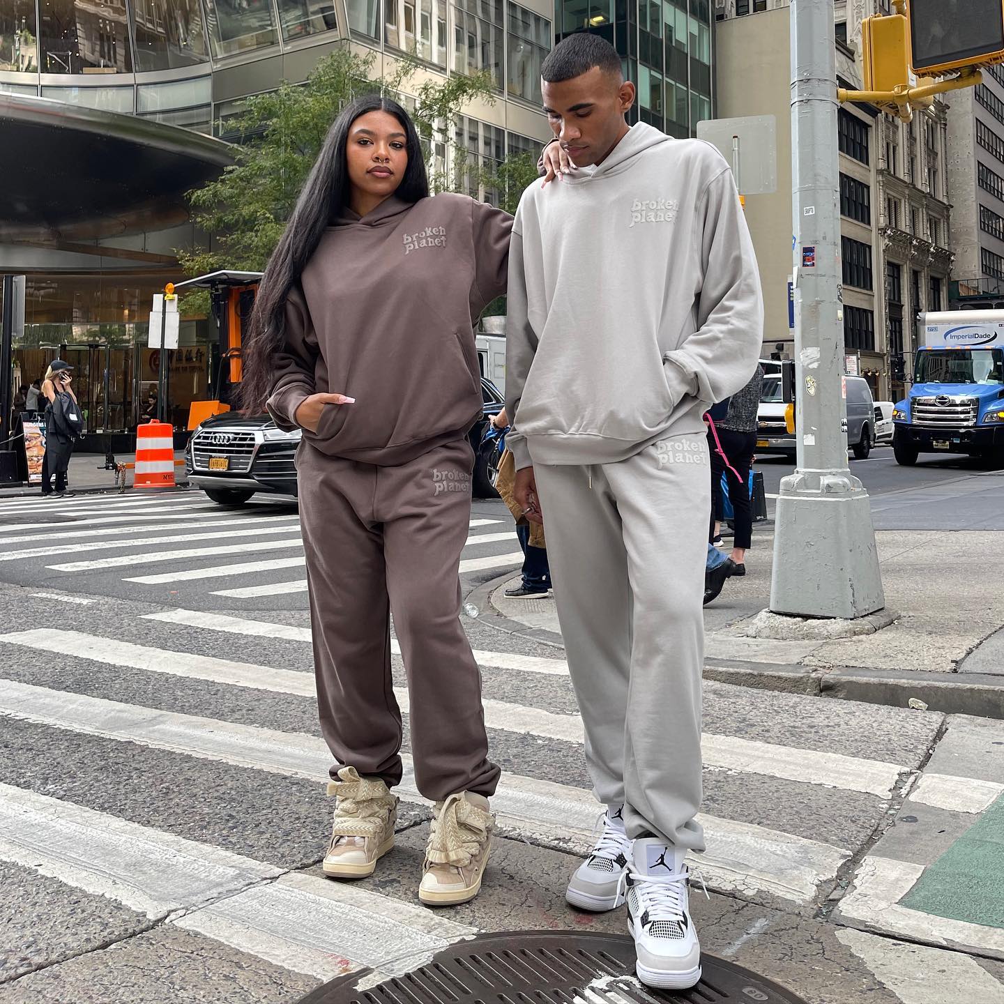 Broken Planet Basic Jogging - (BROWN)