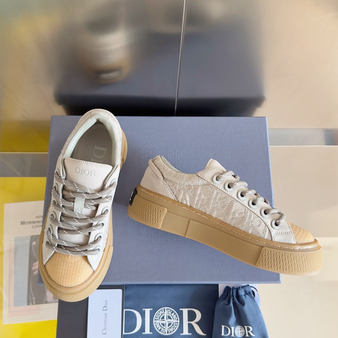 Dior B33 Cream/Suede