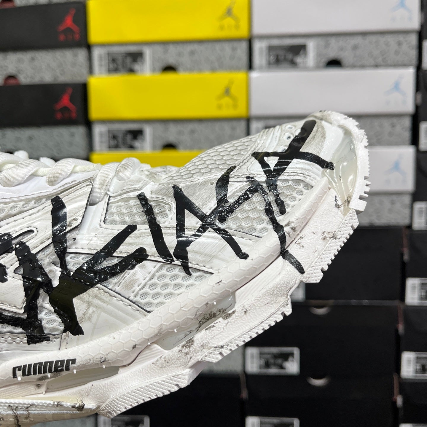 Balenciaga Runner 7.0 Triple White Graffiti