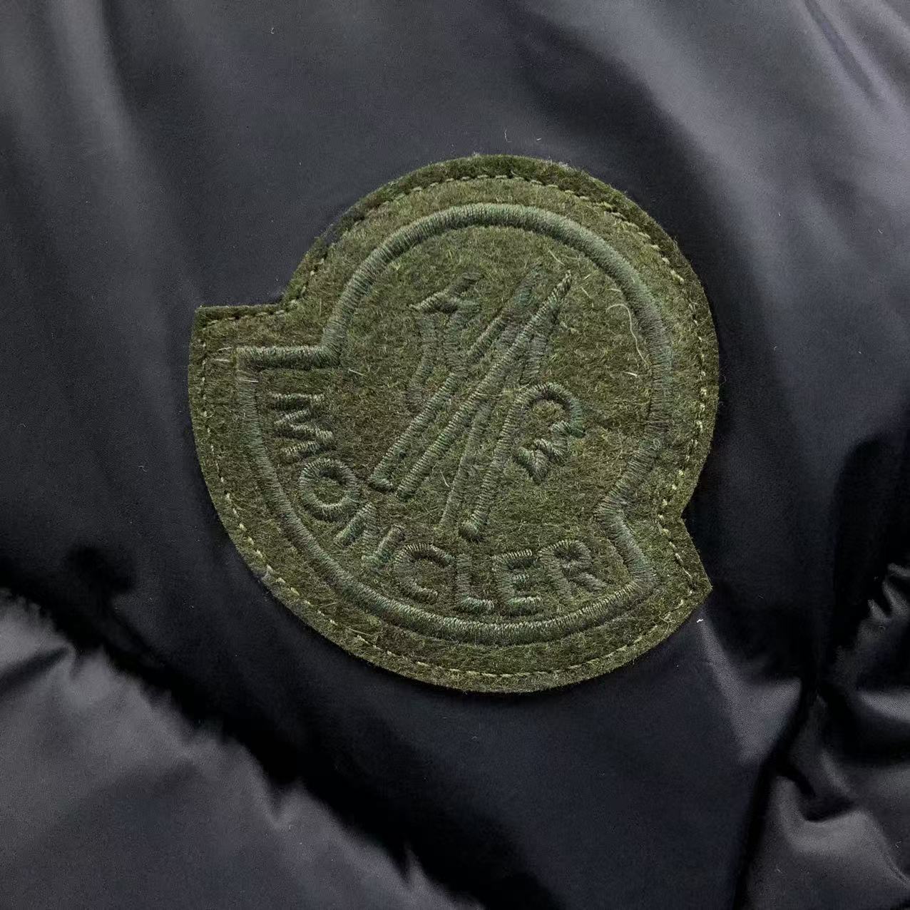 Moncler Cyclone Down Jacket - (BLACK)