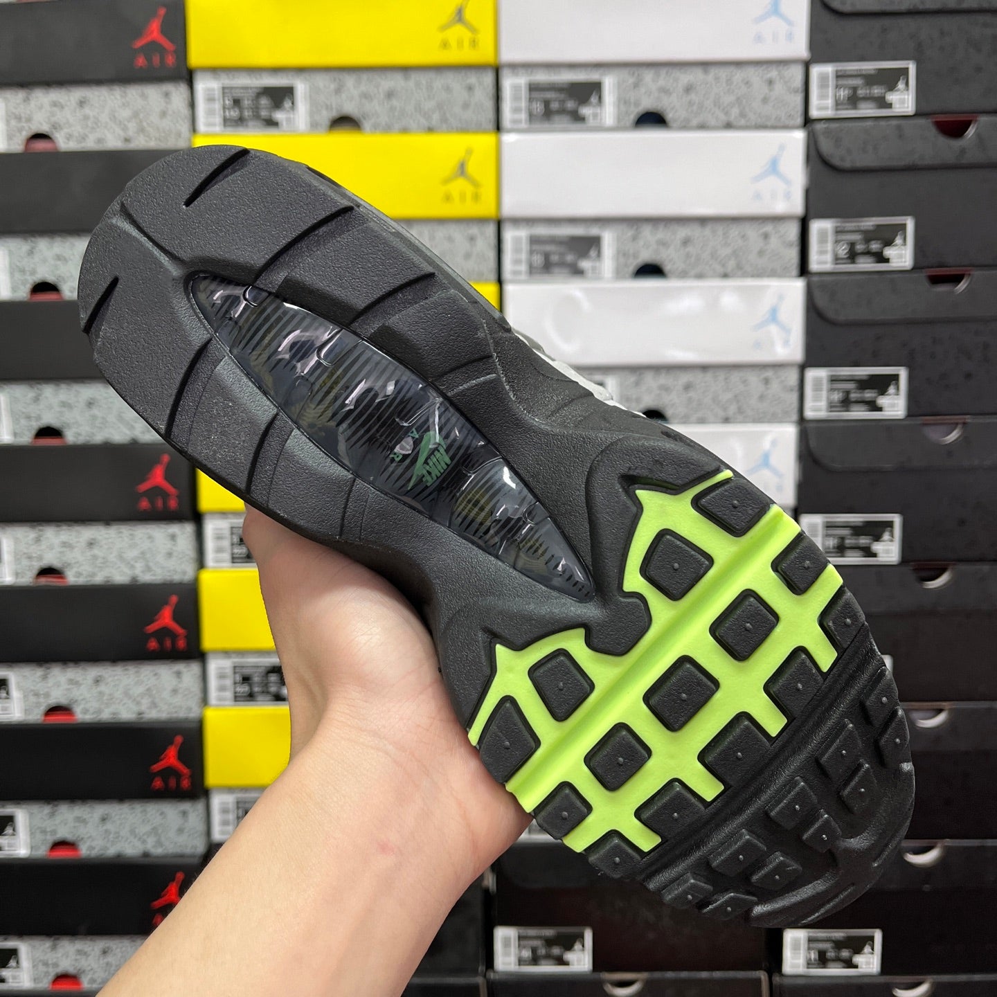 Nike Air Max 95 Essential Triple Black Fluorescent