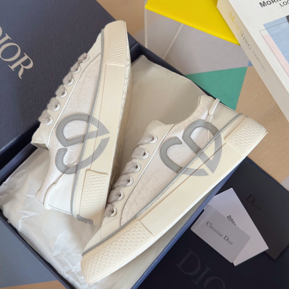 Dior B33 CD White/Grey