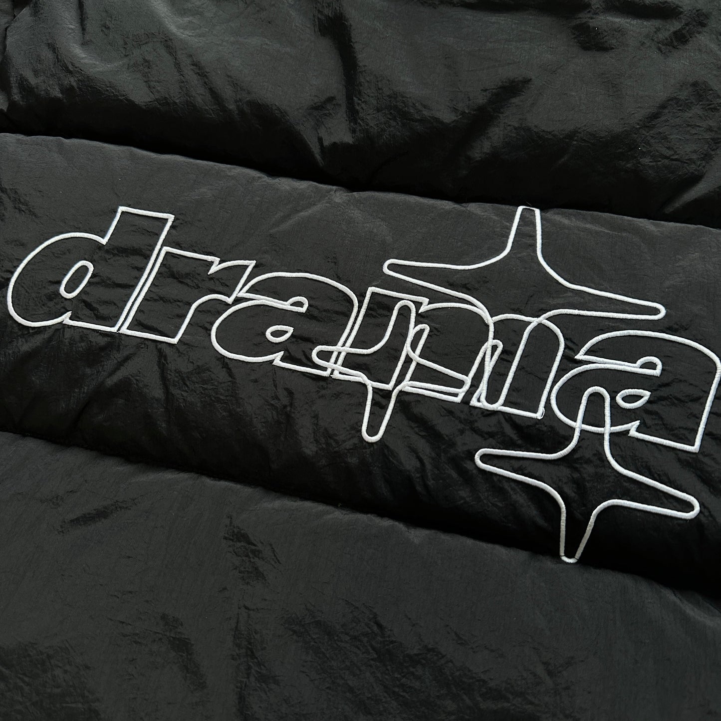 Drama Call Detachable Puffer - (BLACK)