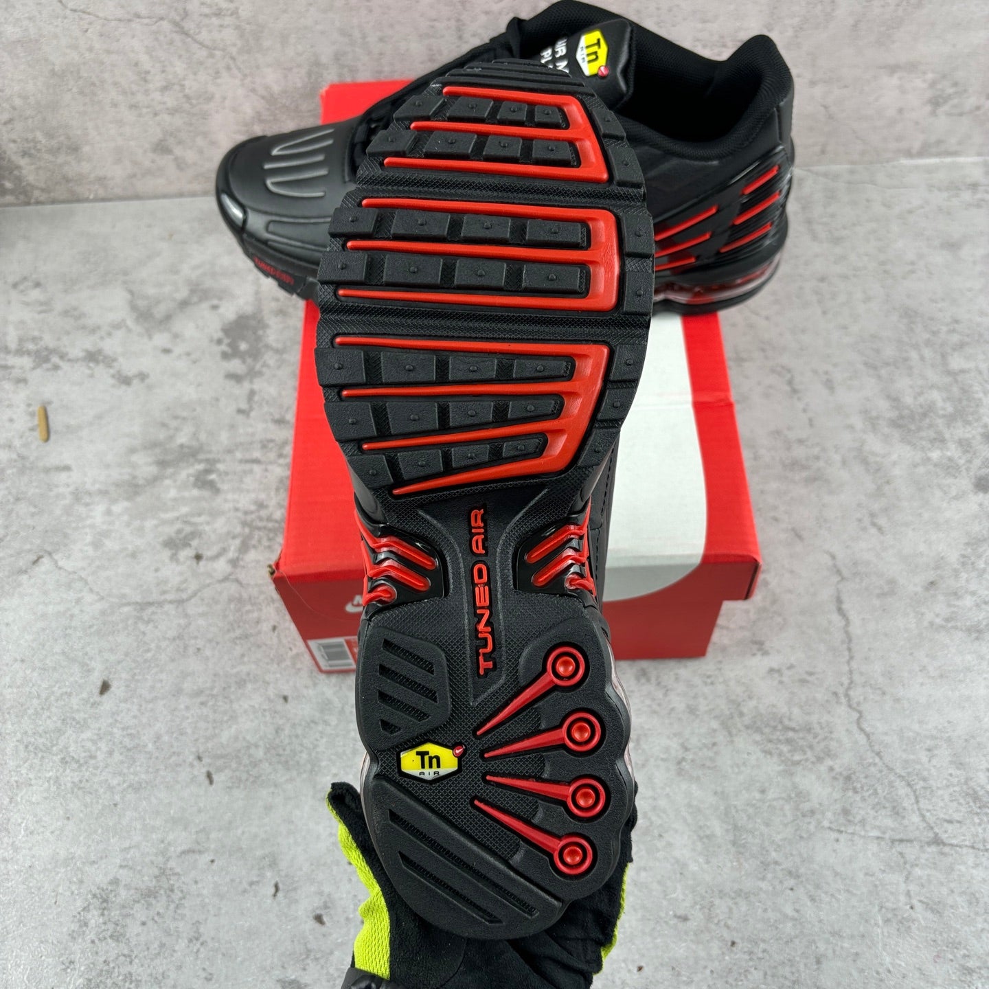 Nike Air Max Plus 3 Black Red