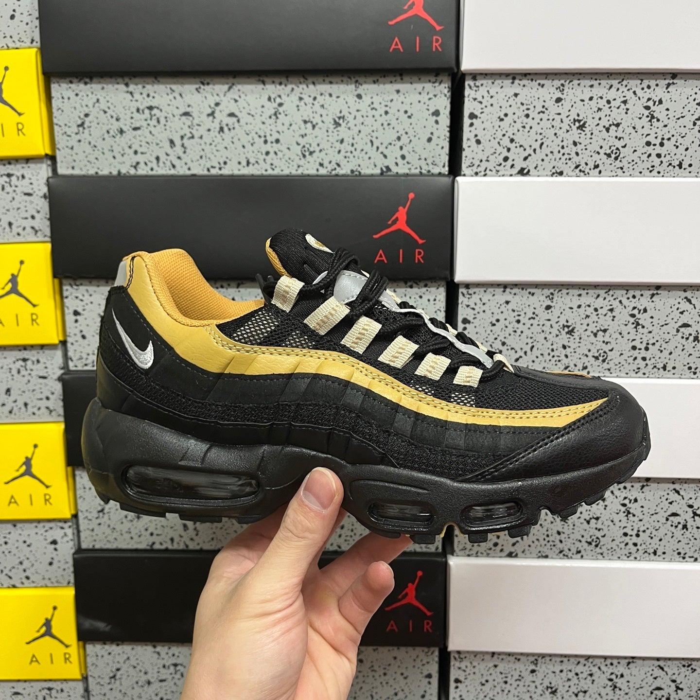 Nike Air Max 95 Black Elemental Gold