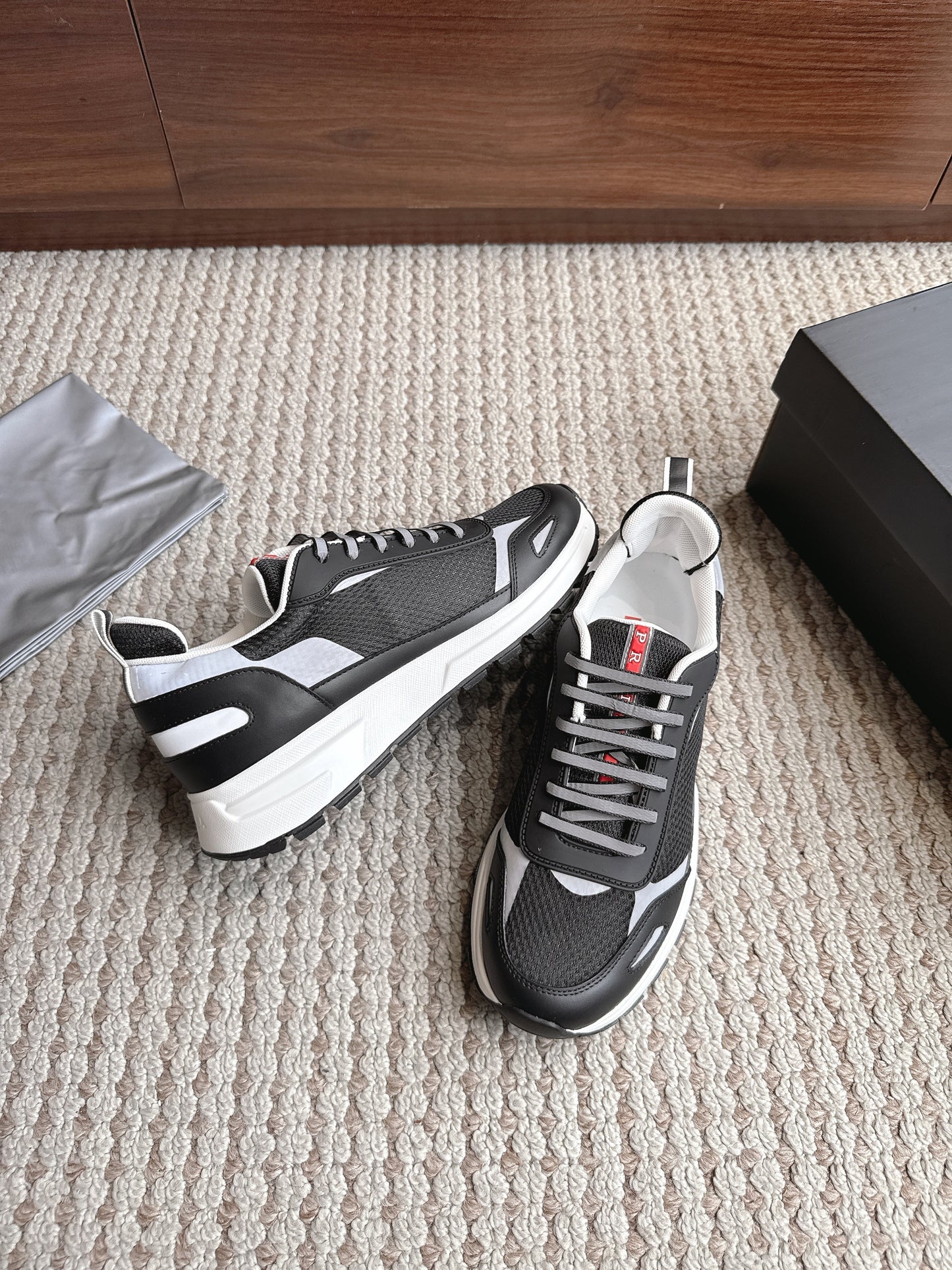 Prada Platform America's Cup - (BLACK/GREY)