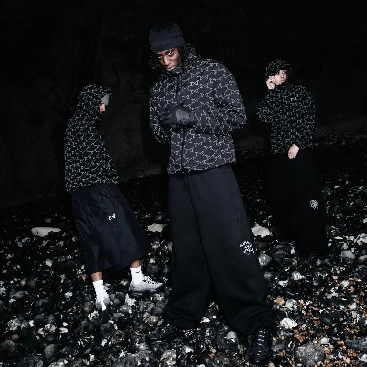 MERTRA Pulse Jogging Black
