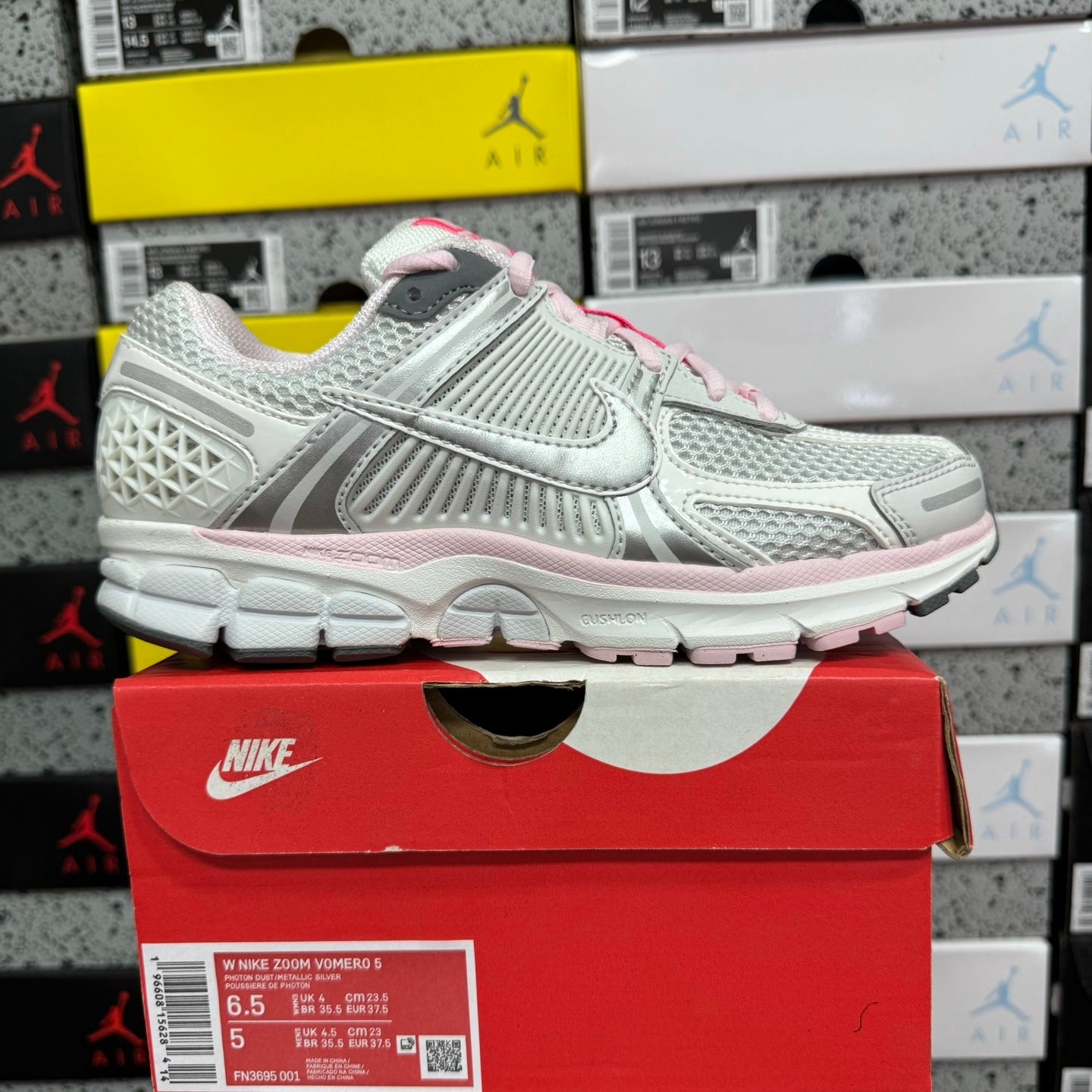 Nike Vomero 5 Grey Metallic Pink