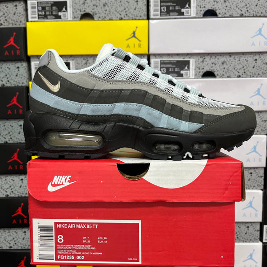 Nike Air Max 95 Essential Triple Black White Granite