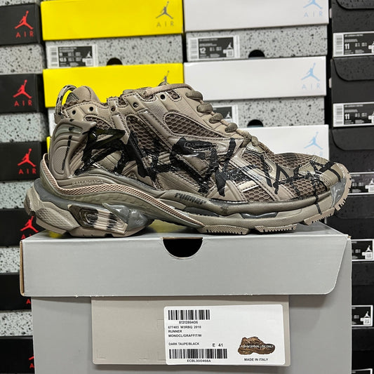 Balenciaga Runner 7.0 - (EARTH GRAFFITI)
