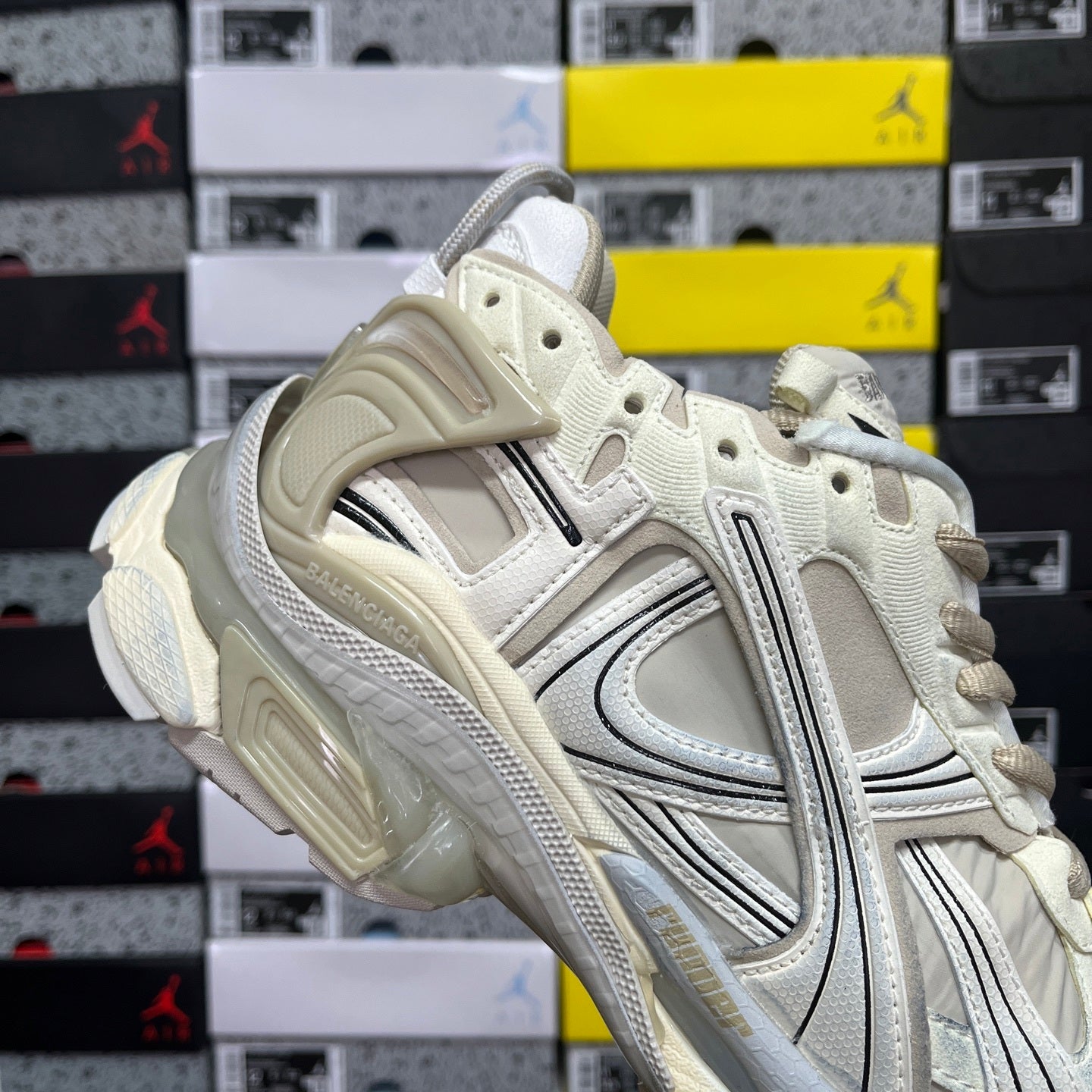 Balenciaga Runner 7.5 Cream White Grey