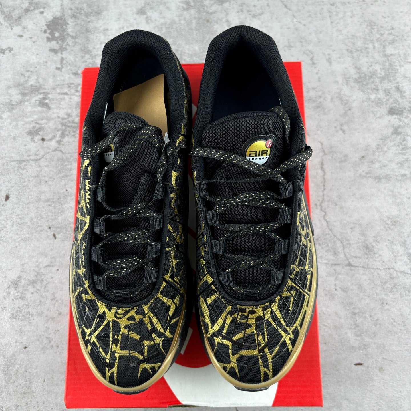 Nike Air Max DN Gold Black