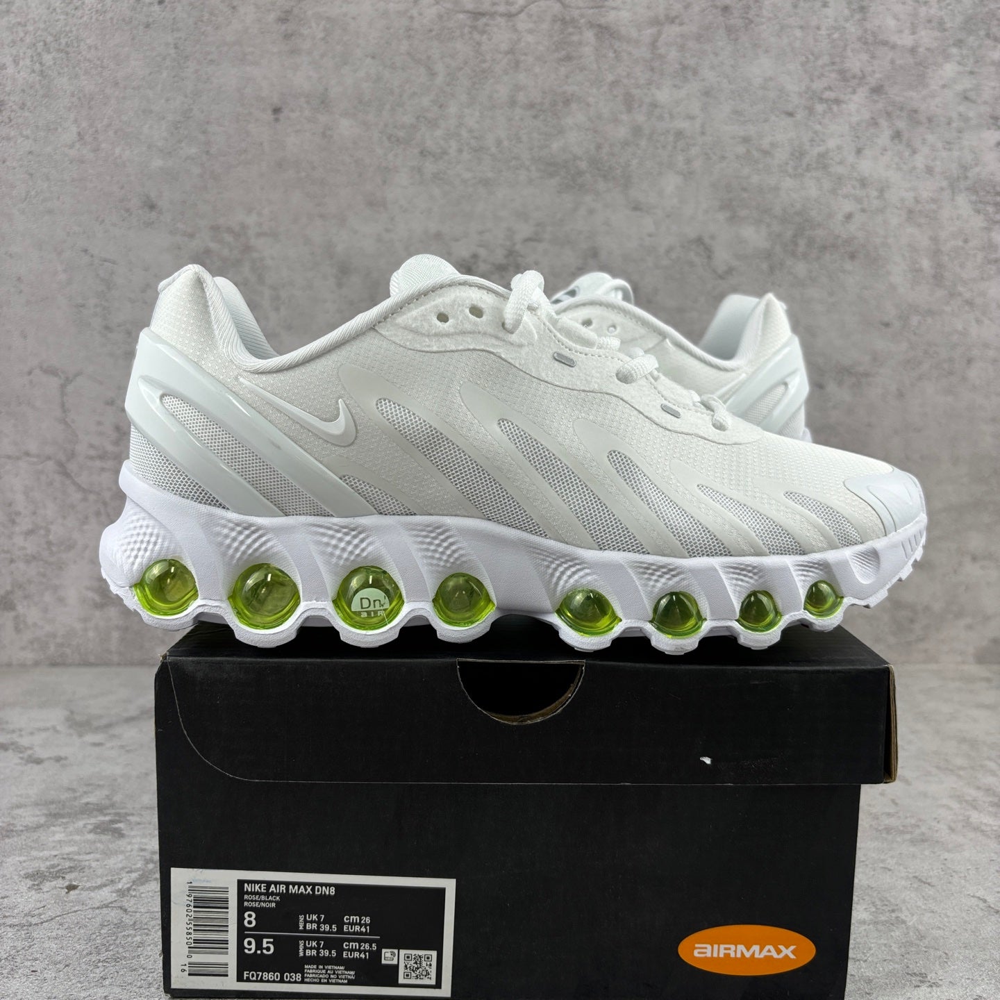 Nike Air Max DN8 Light Cream