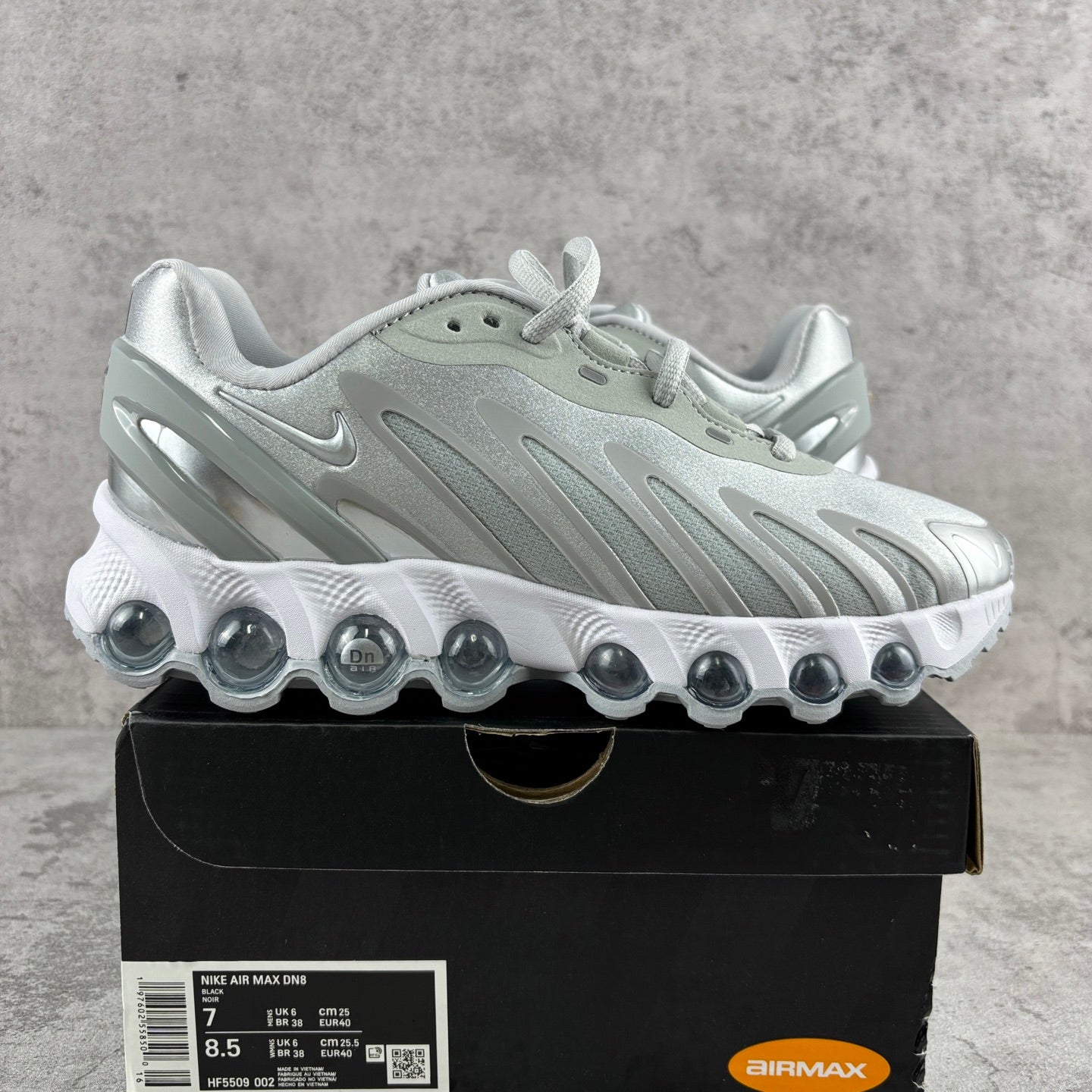 Nike Air Max DN8 Silver Grey