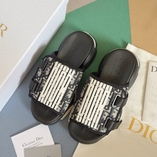 Dior D-Wander Slide Black White