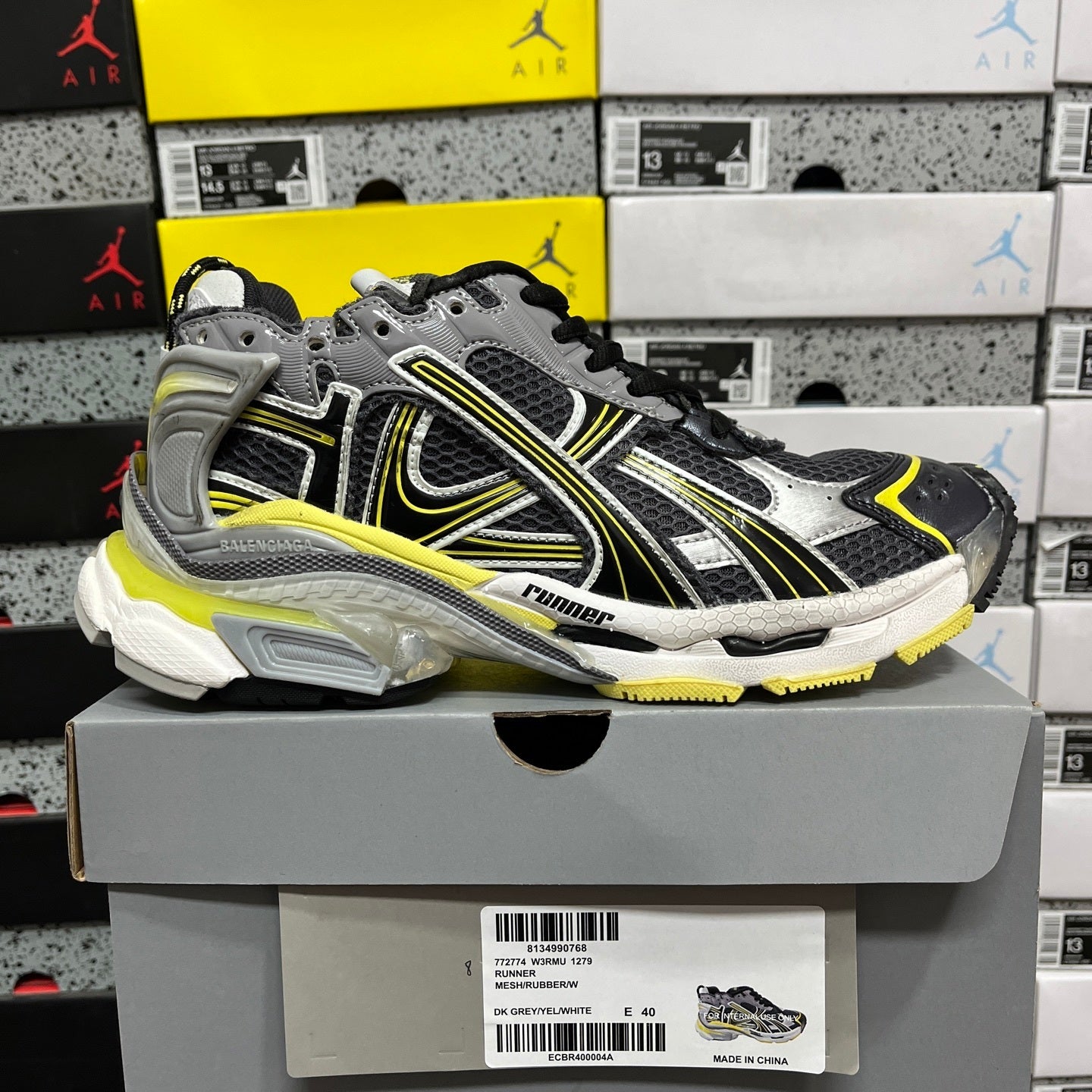 Balenciaga Runner 7.5 Black Grey Neon