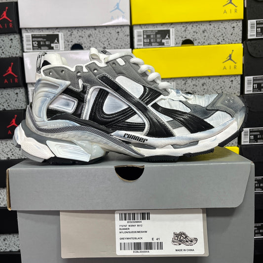 Balenciaga Runner 7.5 Grey Black White