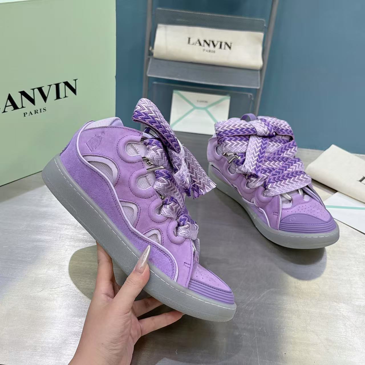 Lanvin Curb - (LILAS)