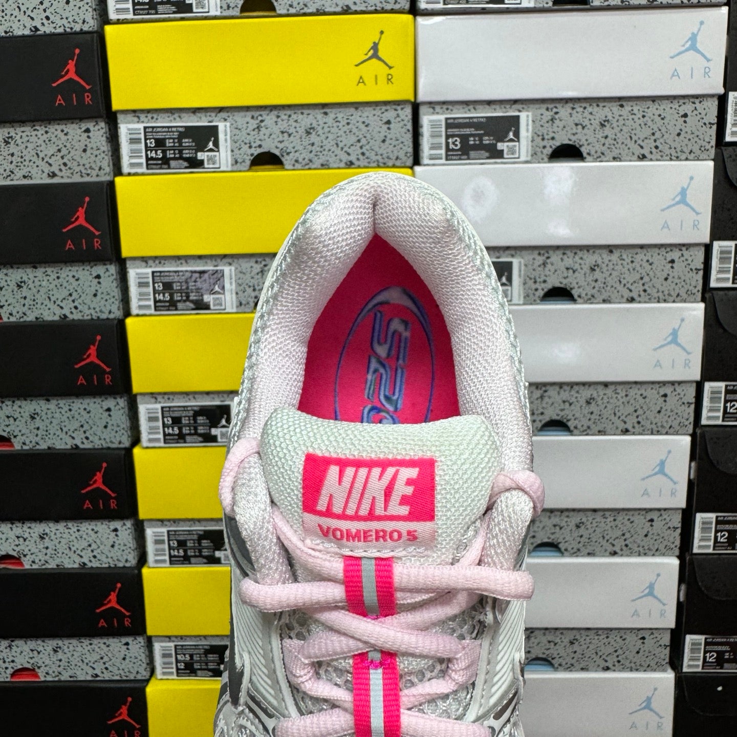 Nike Vomero 5 Grey Metallic Pink