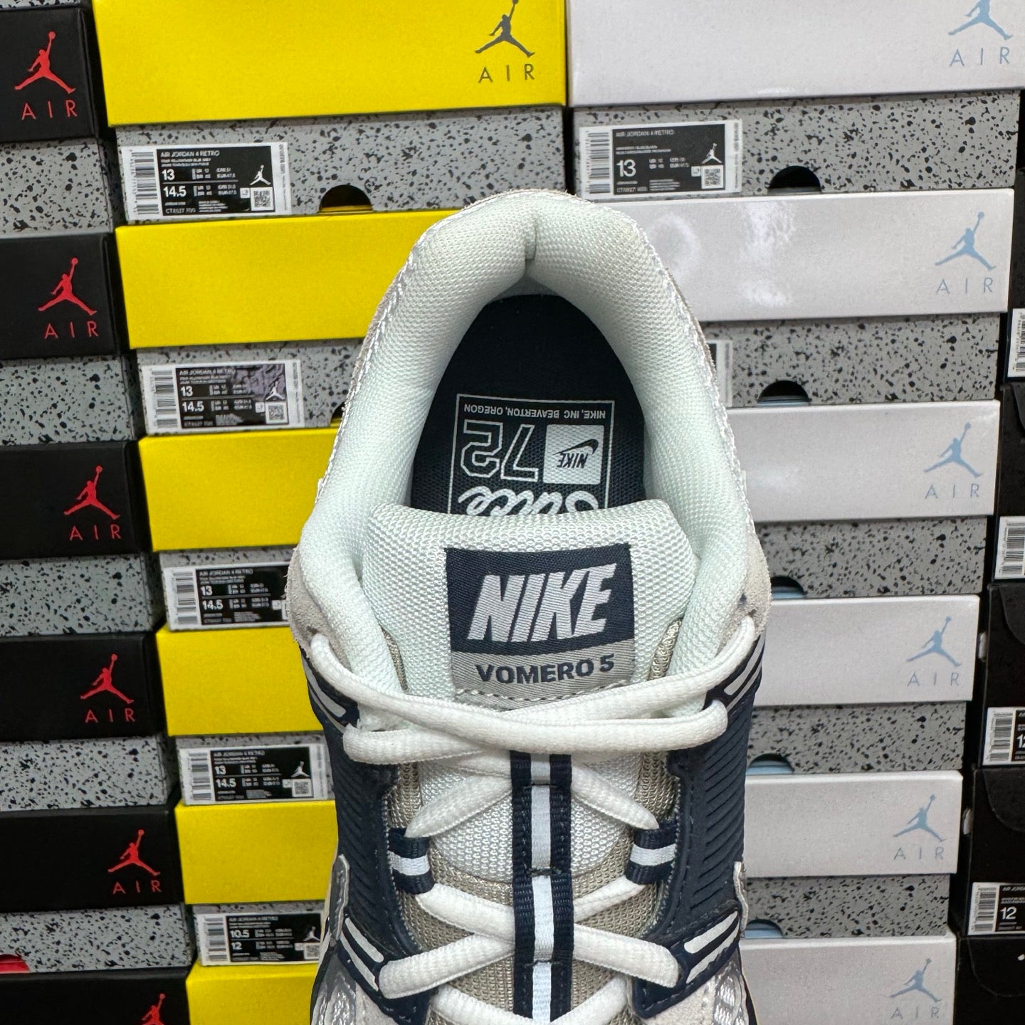 Nike Vomero 5 Navy Cream Sesame
