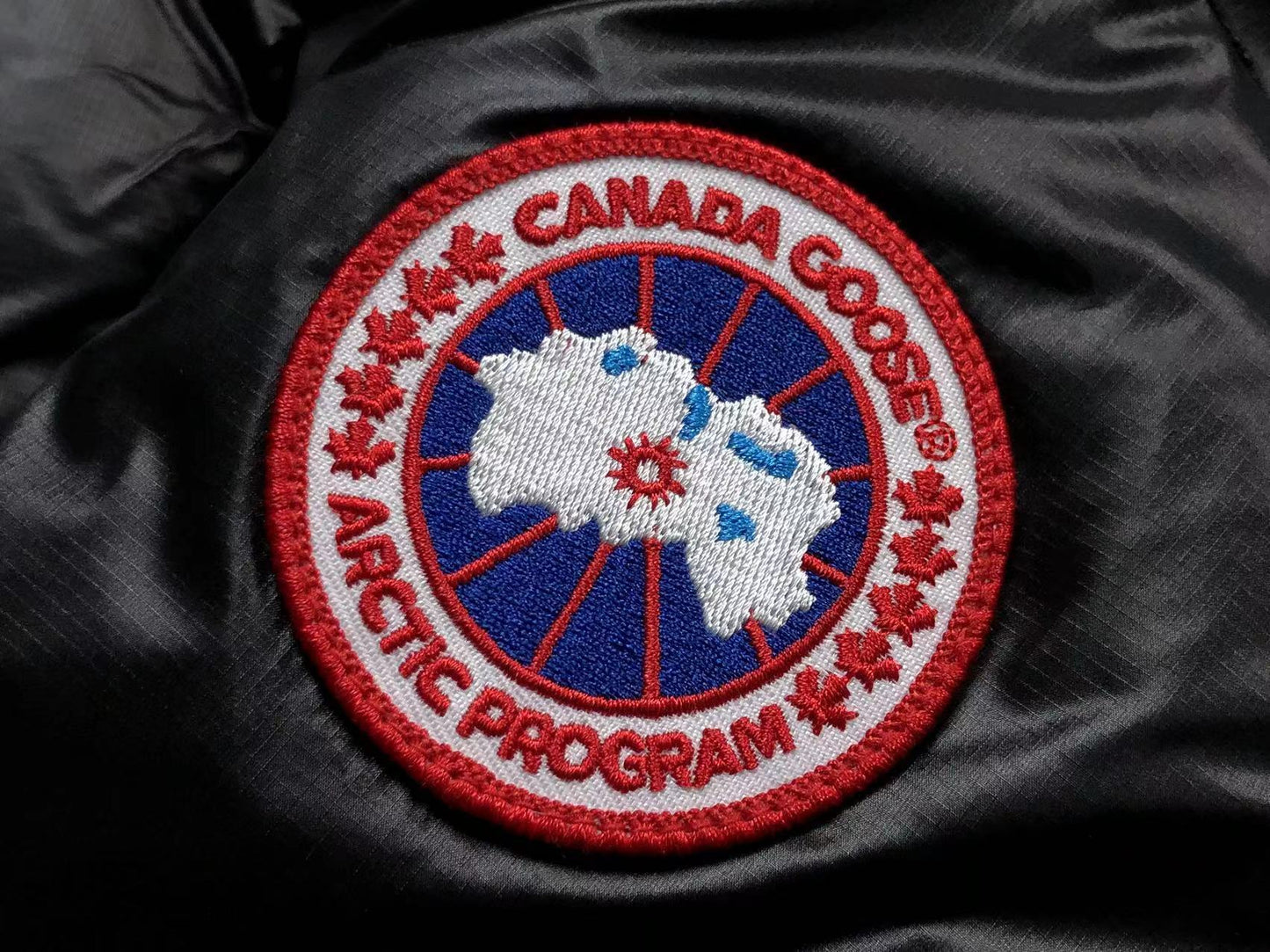 Canada Goose Cypress Cropped Down Jacket - (BLACK)