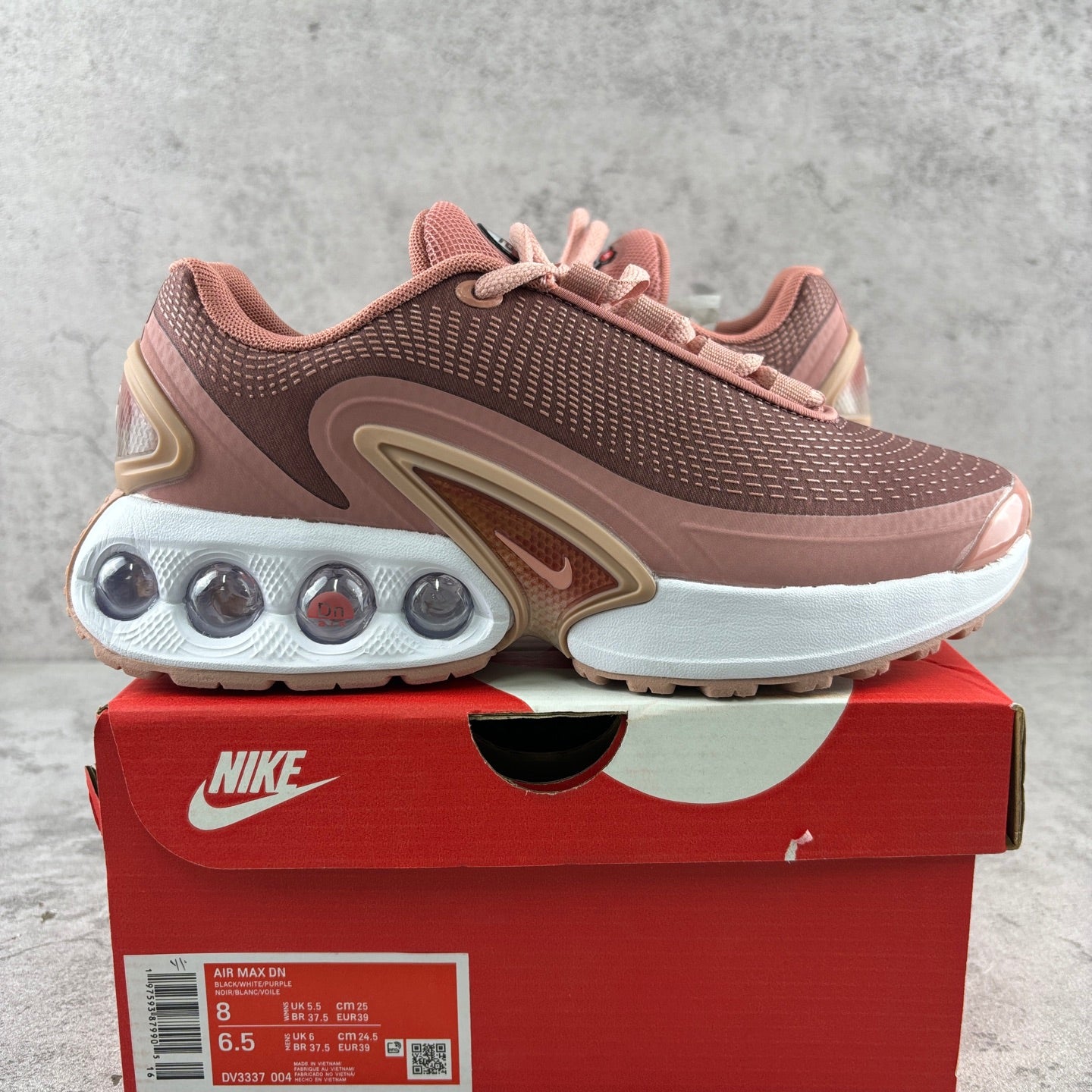 Nike Air Max DN Light Peach Pink