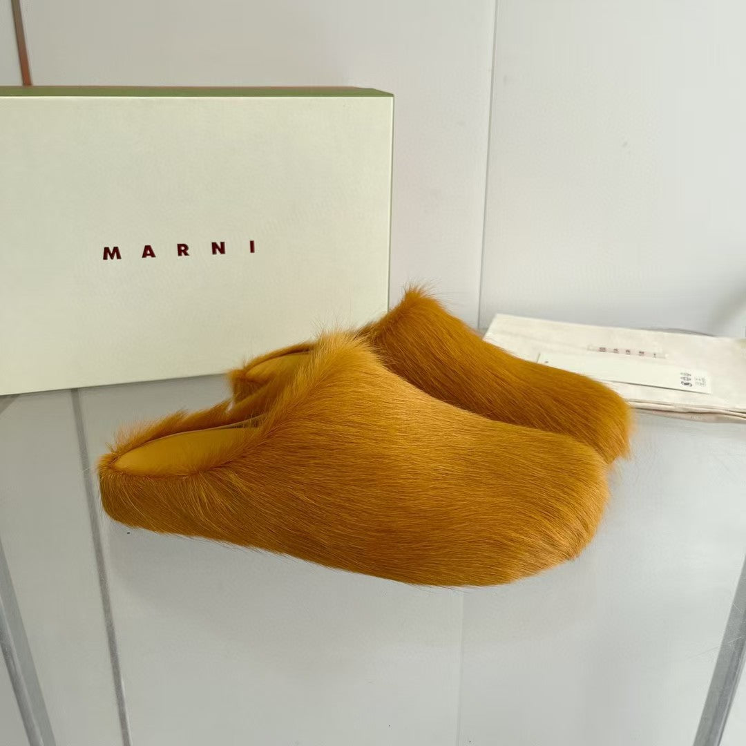 Marni Long Hair Calfskin Fussbett Sabot Mustard