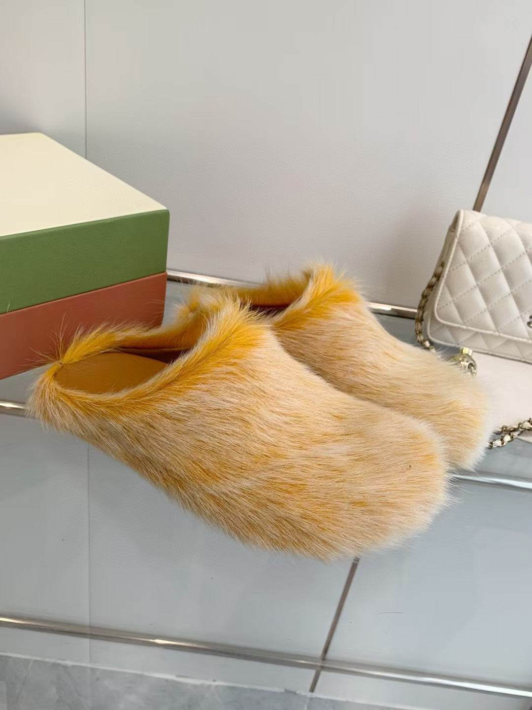 Marni Long Hair Calfskin Fussbett Sabot Cream