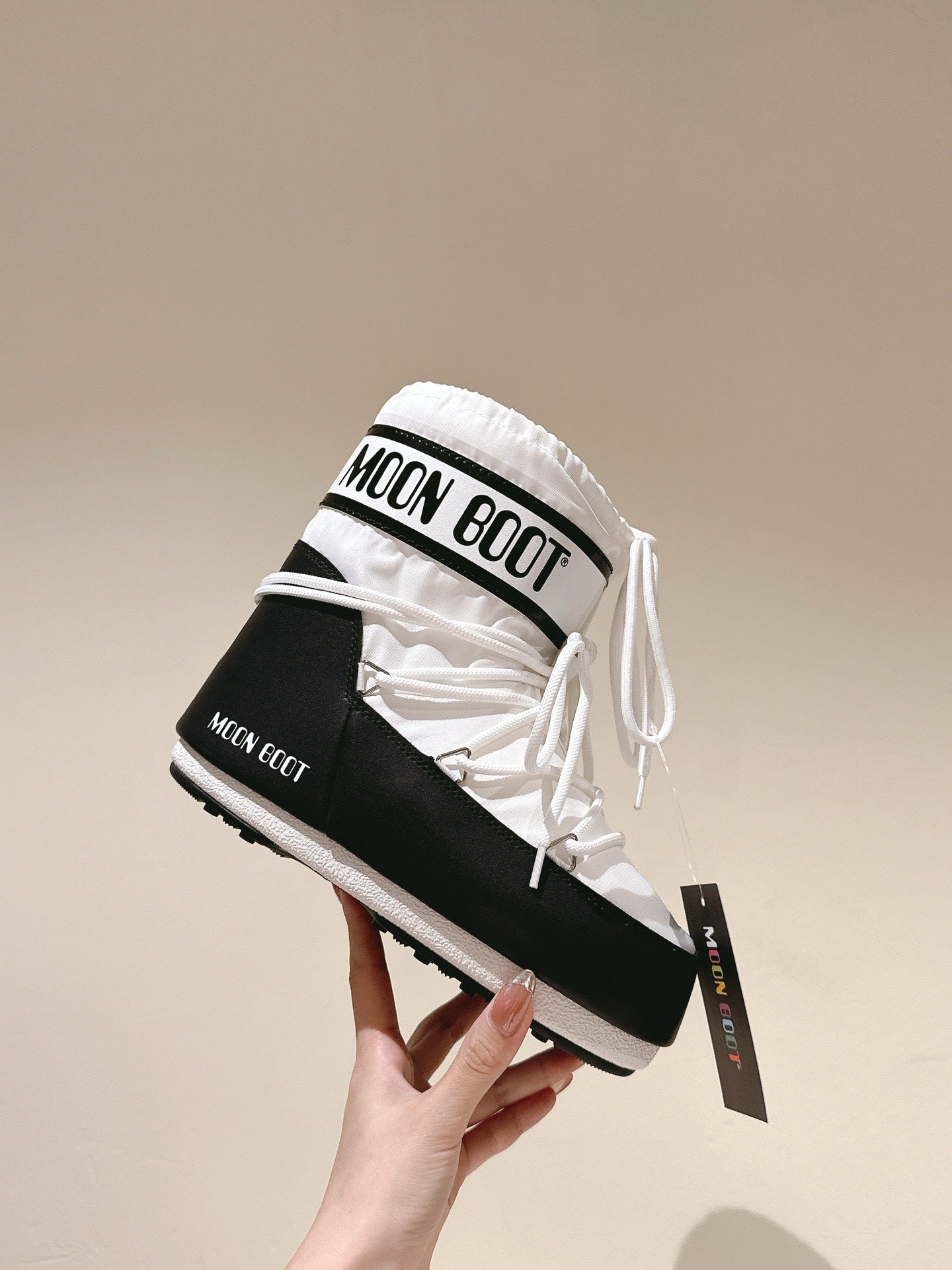 Moon Boot Icon Low White Black