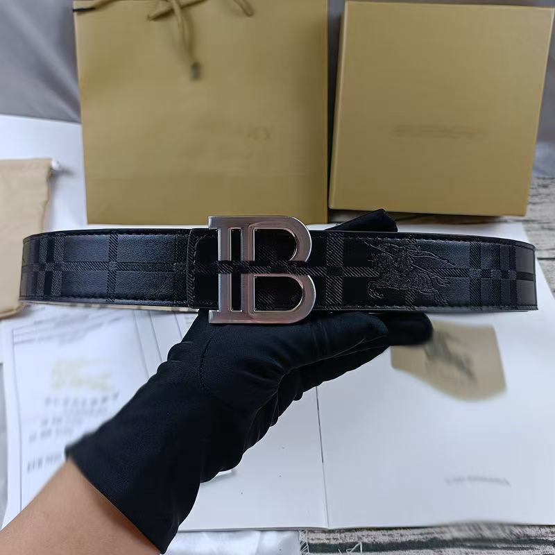 Burberry Pebbled Belt - (BLACK/SILVER)