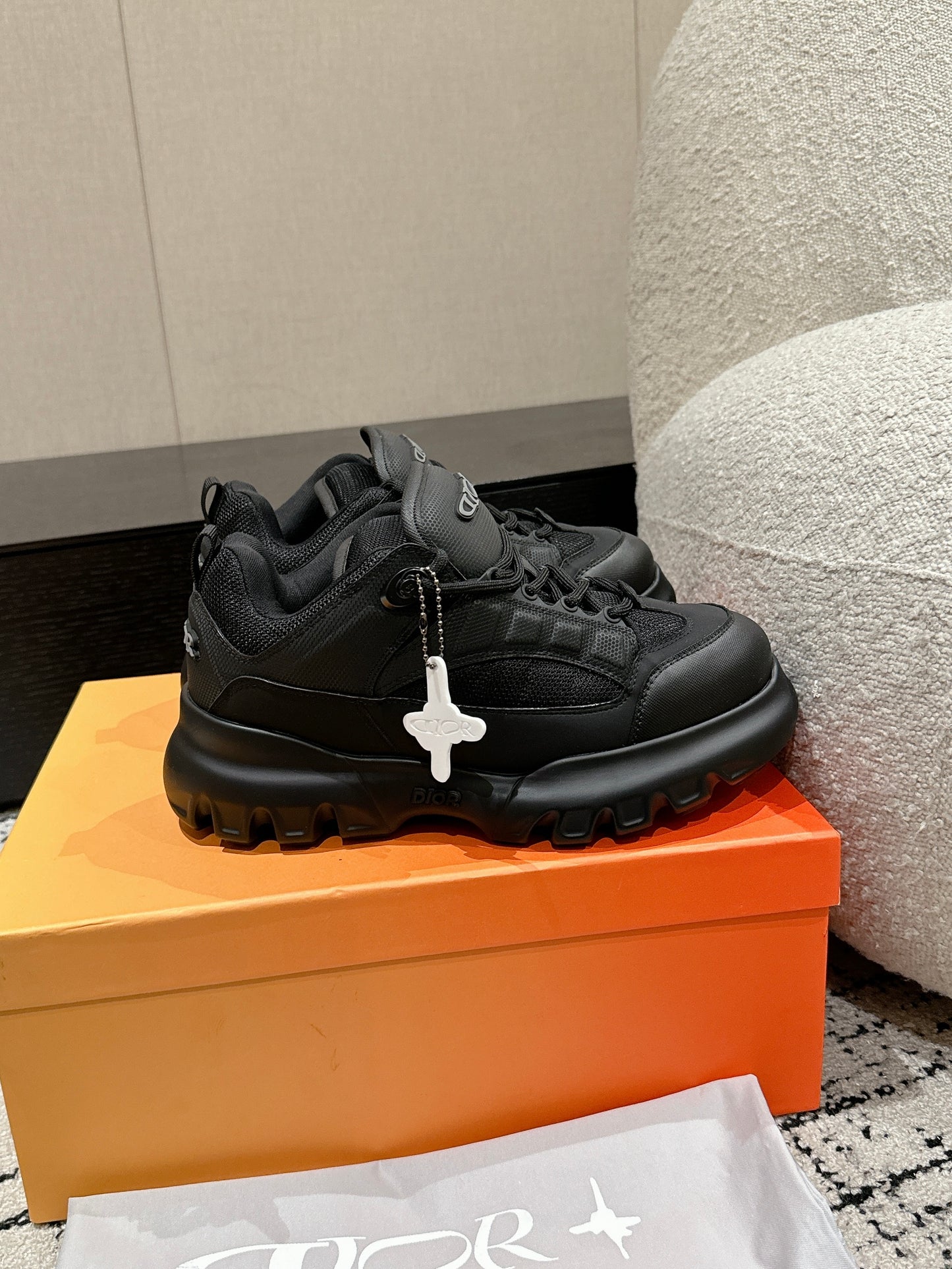 Dior x Lewis Hamilton Snow Derby Black