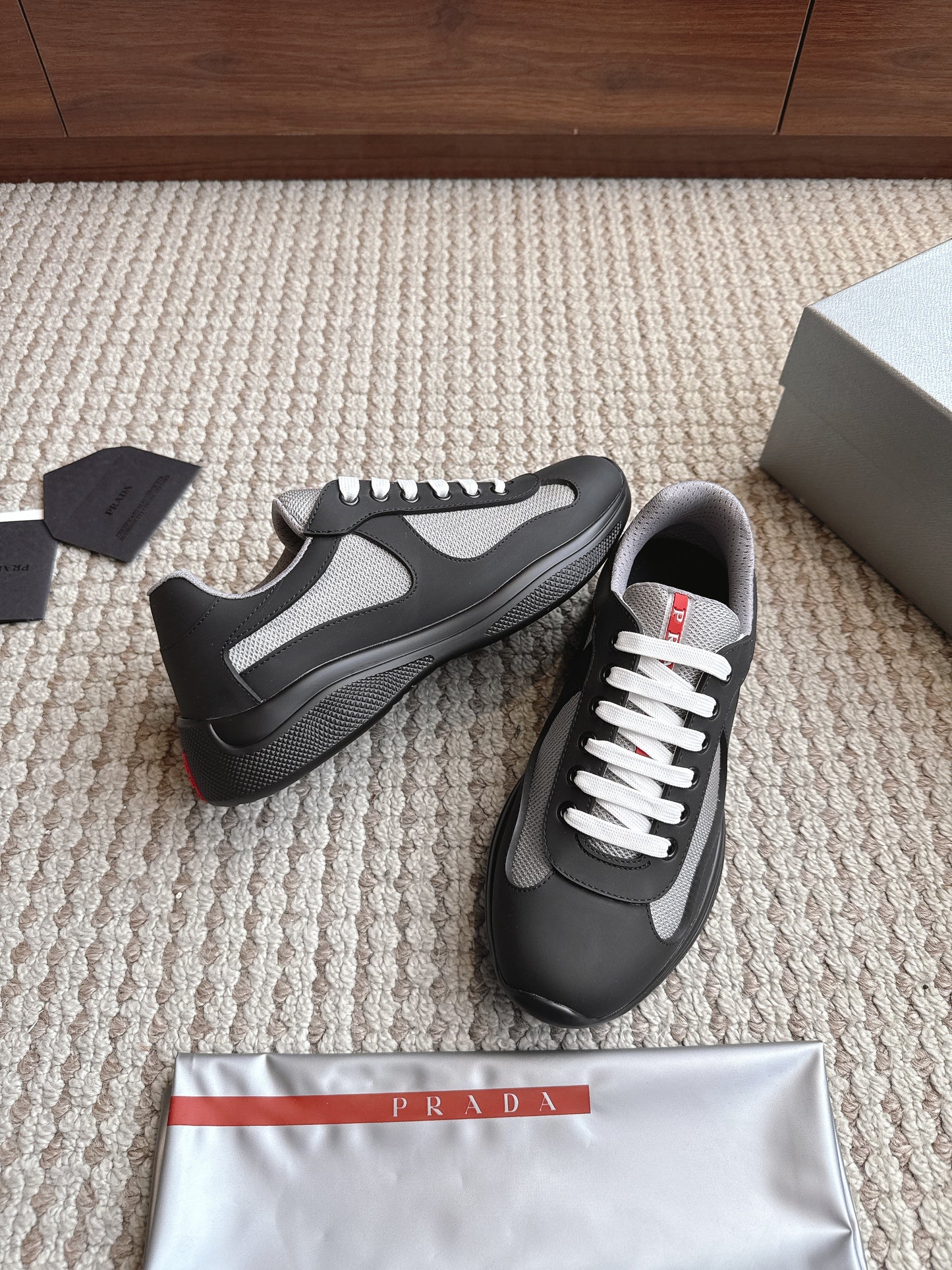 Prada America's Cup - (BLACK/GREY)