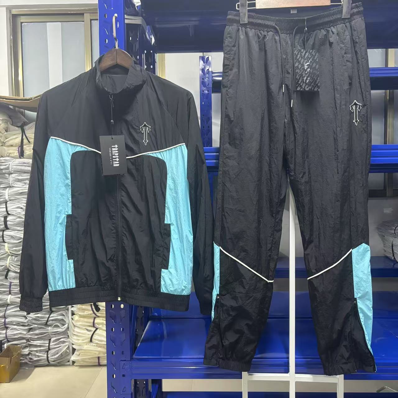 Trapstar Irongate T Shell Suit - (BLACK/BLUE)